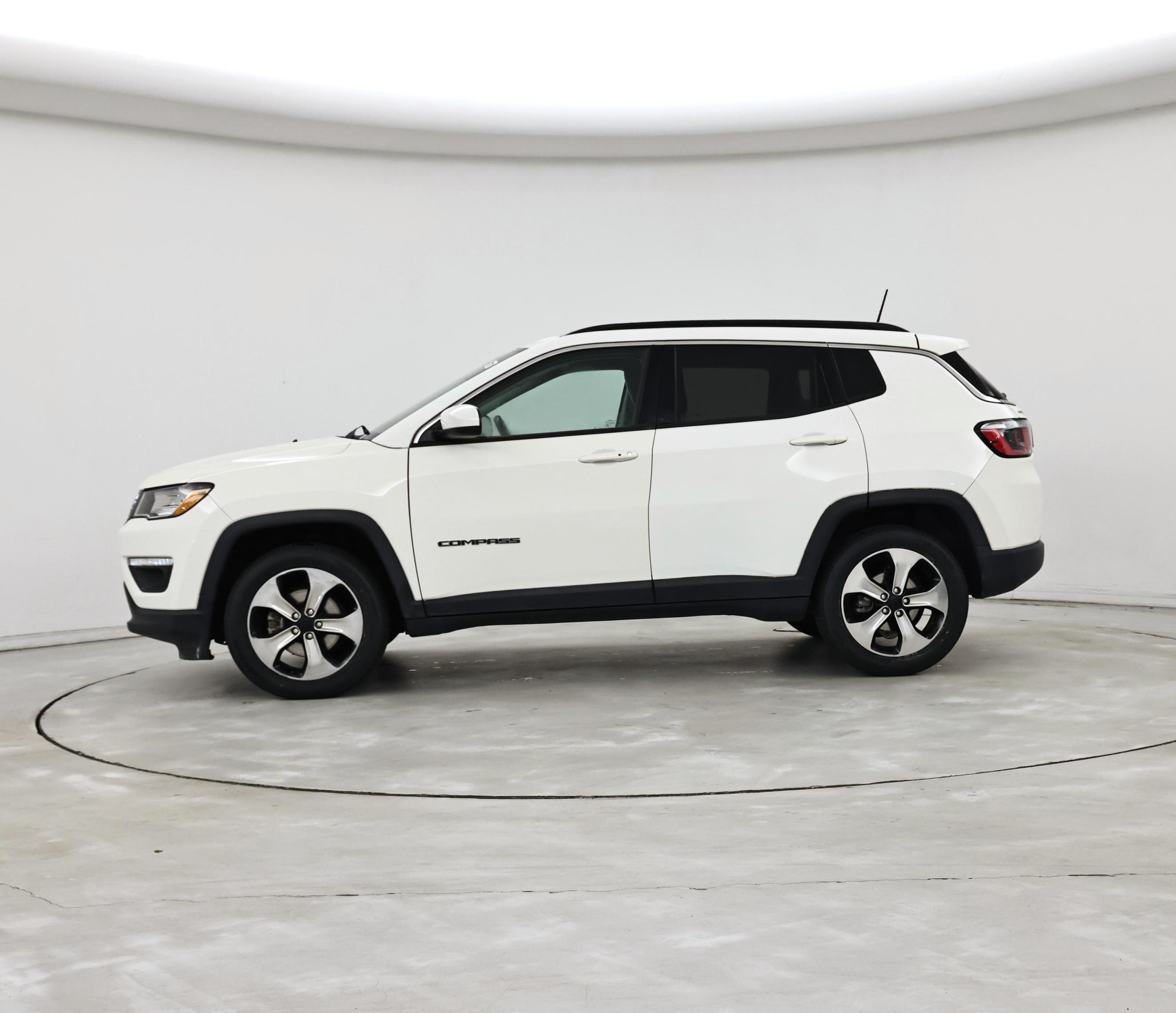 Thumbnail: 2017 Jeep Compass - 3