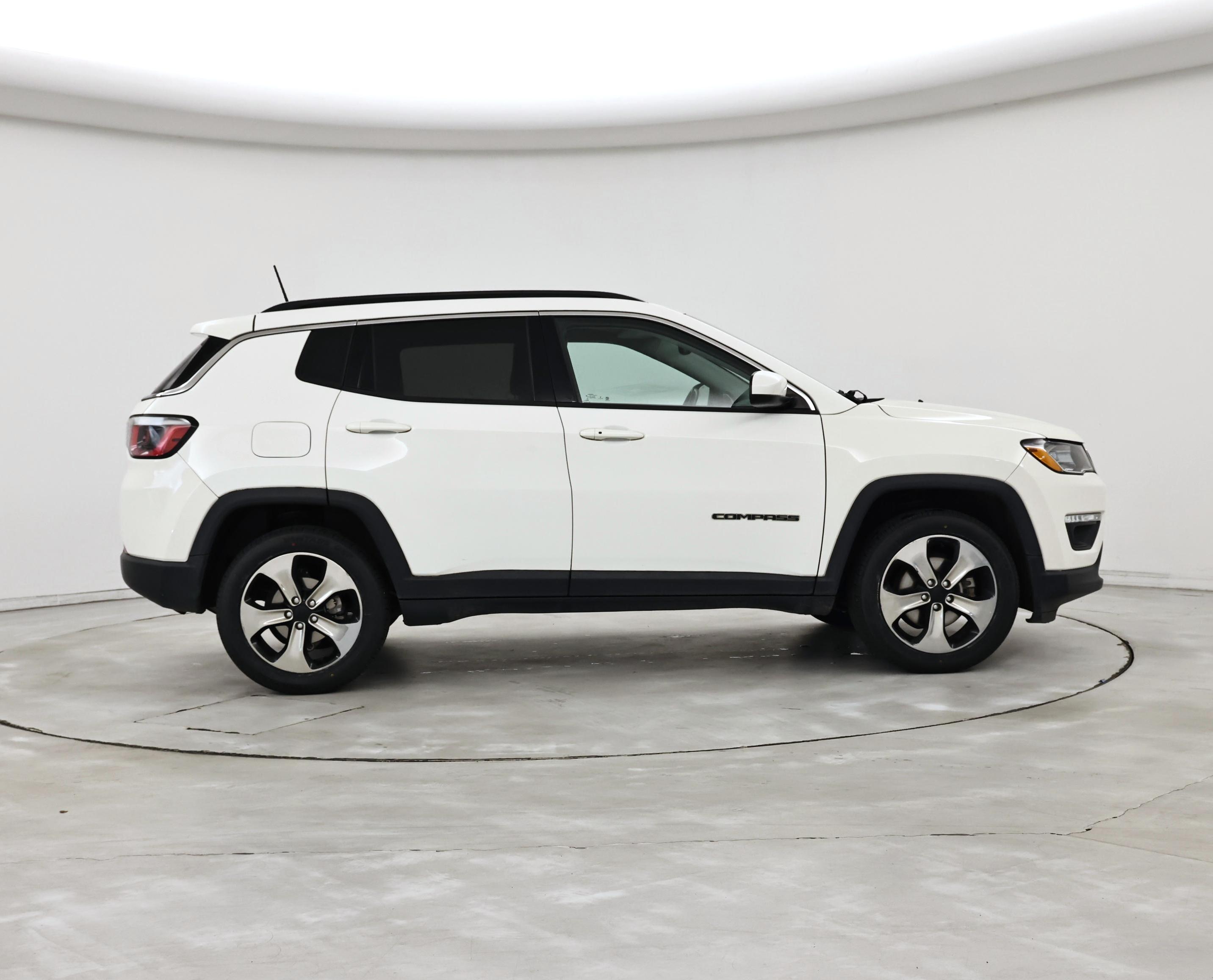 Thumbnail: 2017 Jeep Compass - 7