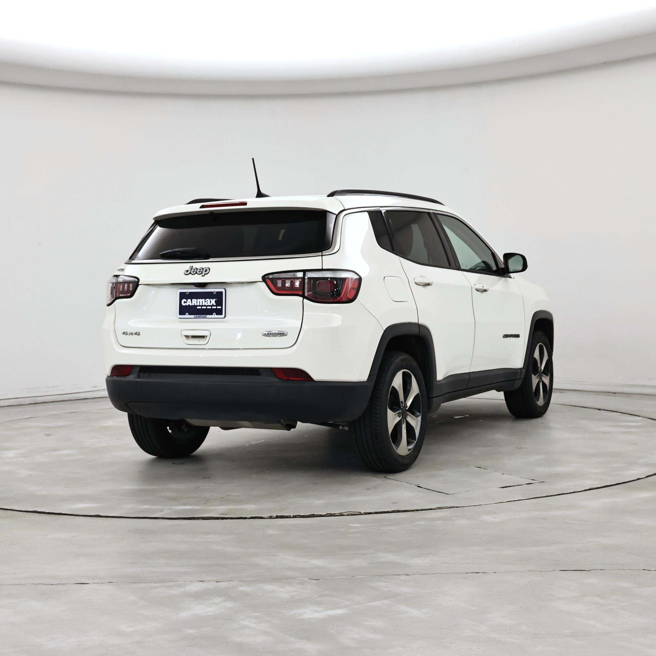 Thumbnail: 2017 Jeep Compass - 8