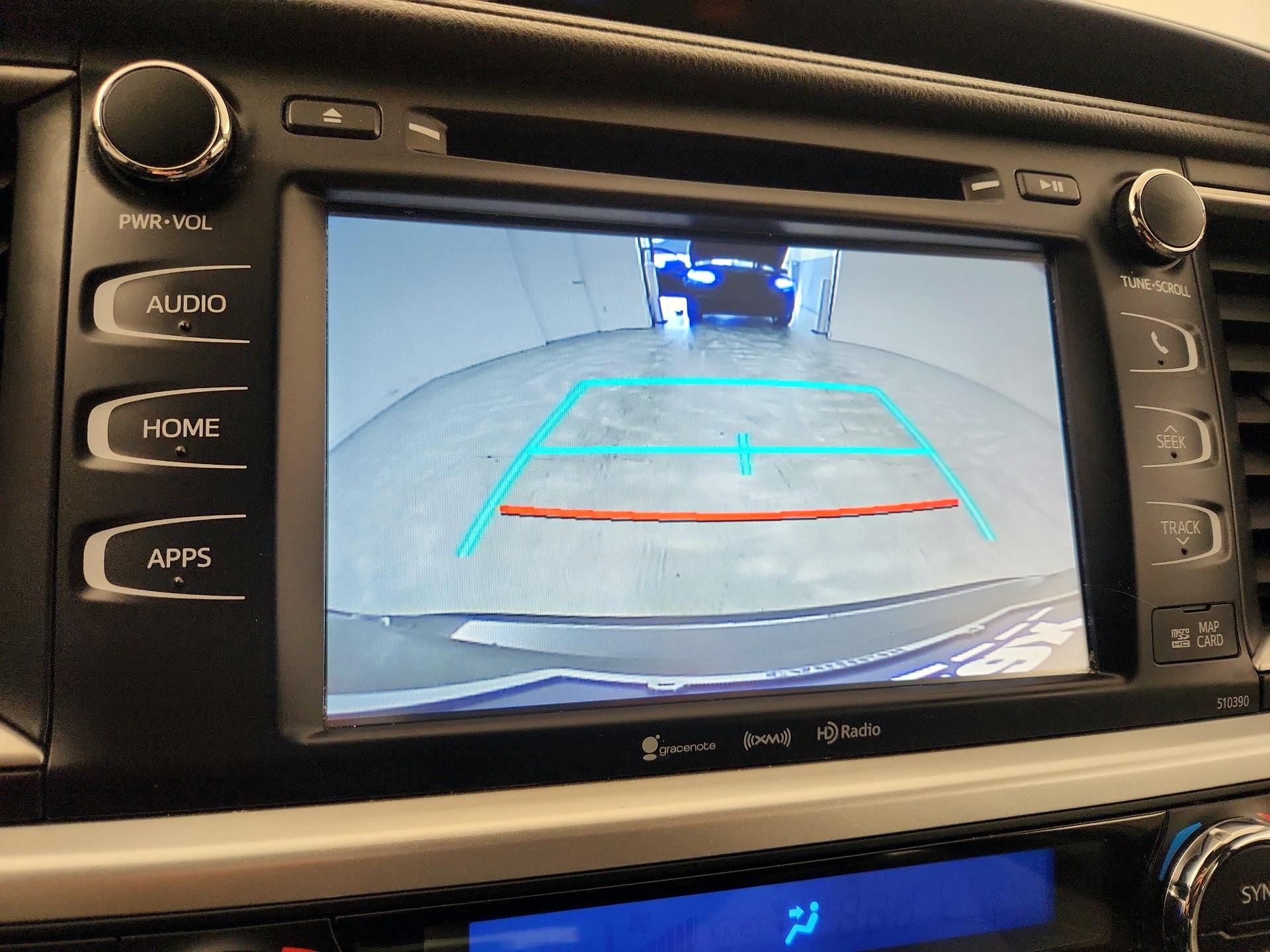 Thumbnail: 2018 Toyota Highlander - 14