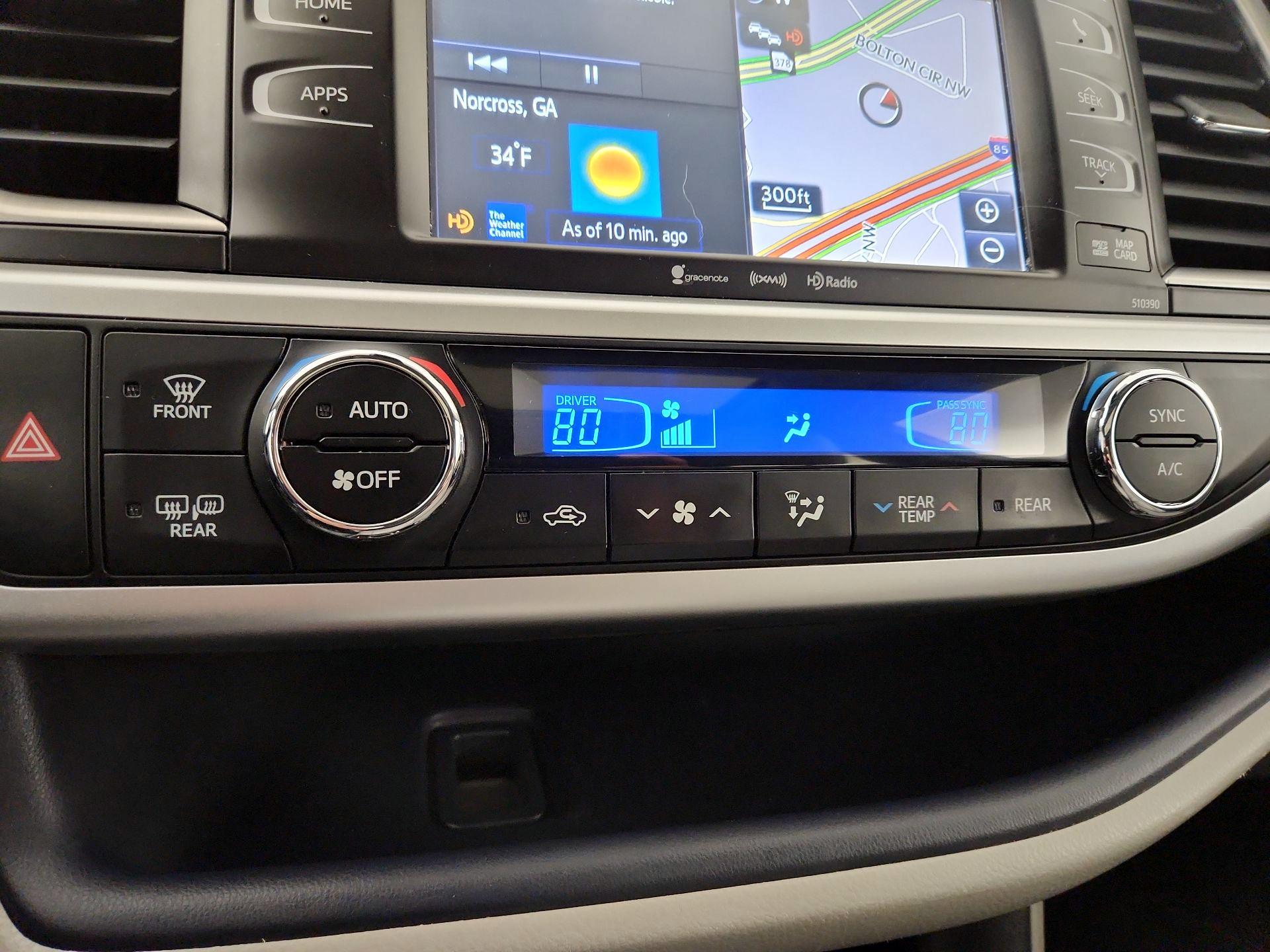 Thumbnail: 2018 Toyota Highlander - 16