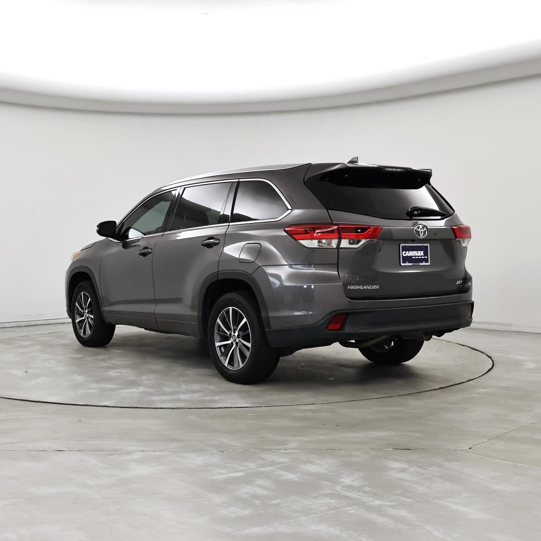 Thumbnail: 2018 Toyota Highlander - 2