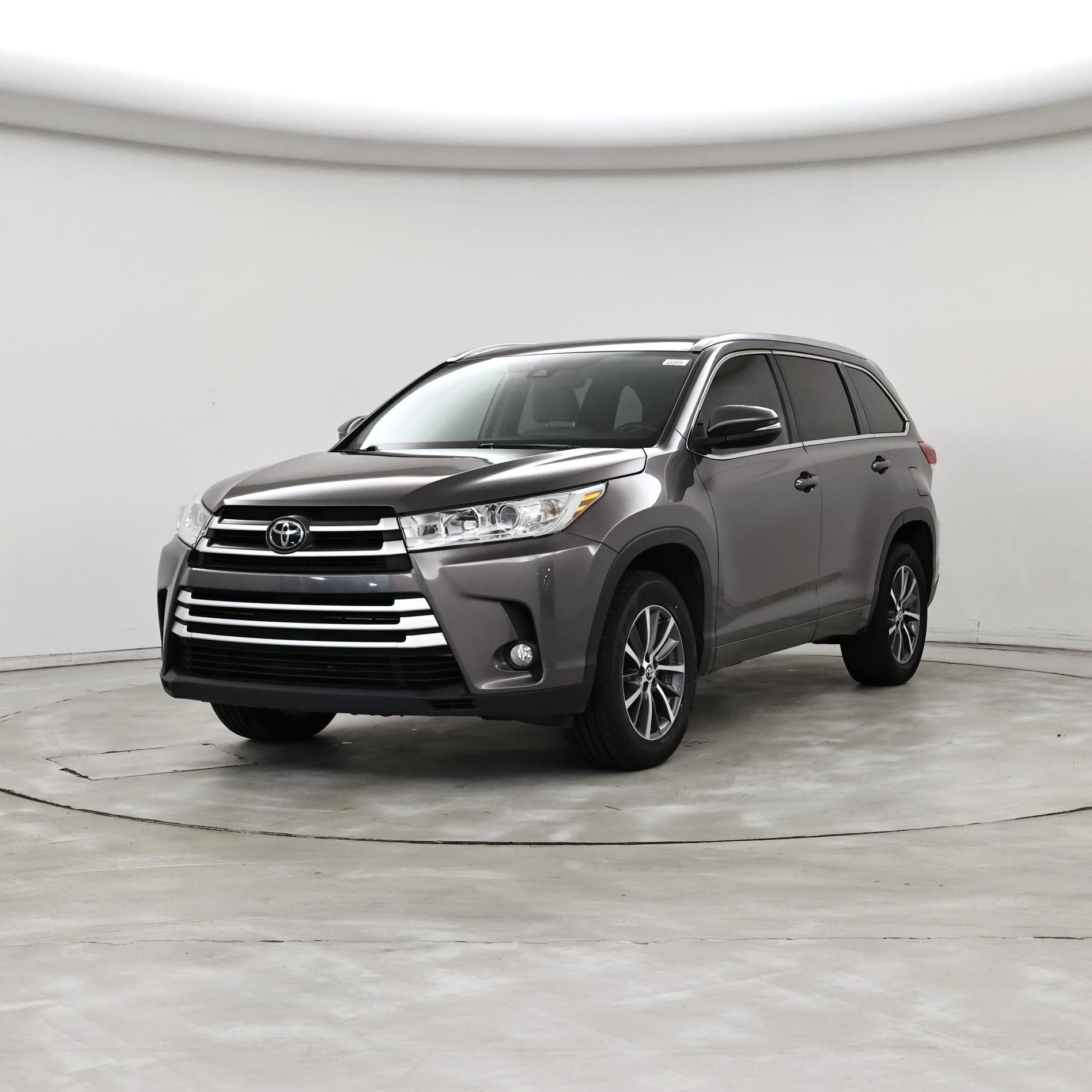 Thumbnail: 2018 Toyota Highlander - 4
