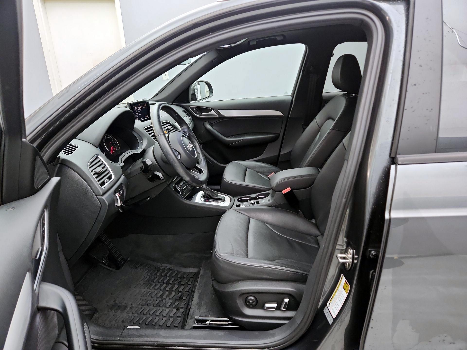 Thumbnail: 2018 Audi Q3 - 11