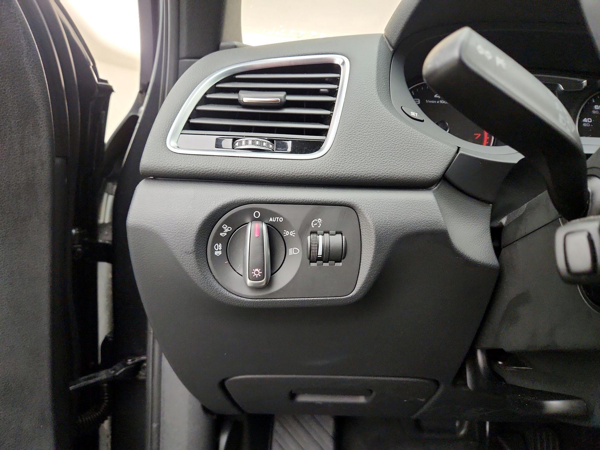 Thumbnail: 2018 Audi Q3 - 13