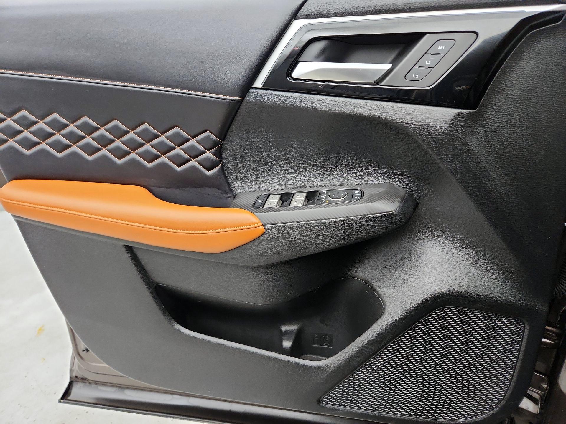 Thumbnail: 2022 Mitsubishi Outlander - 12