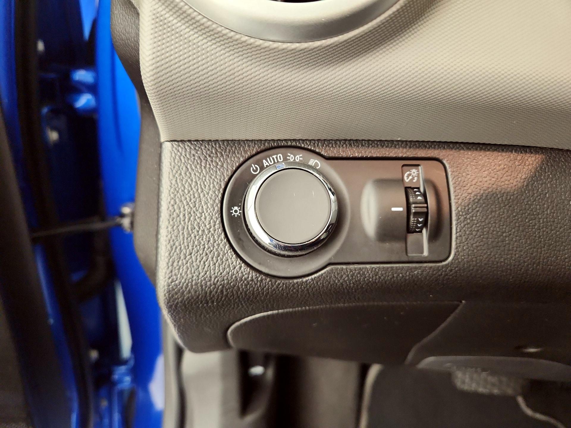 Thumbnail: 2018 Chevrolet Sonic - 13