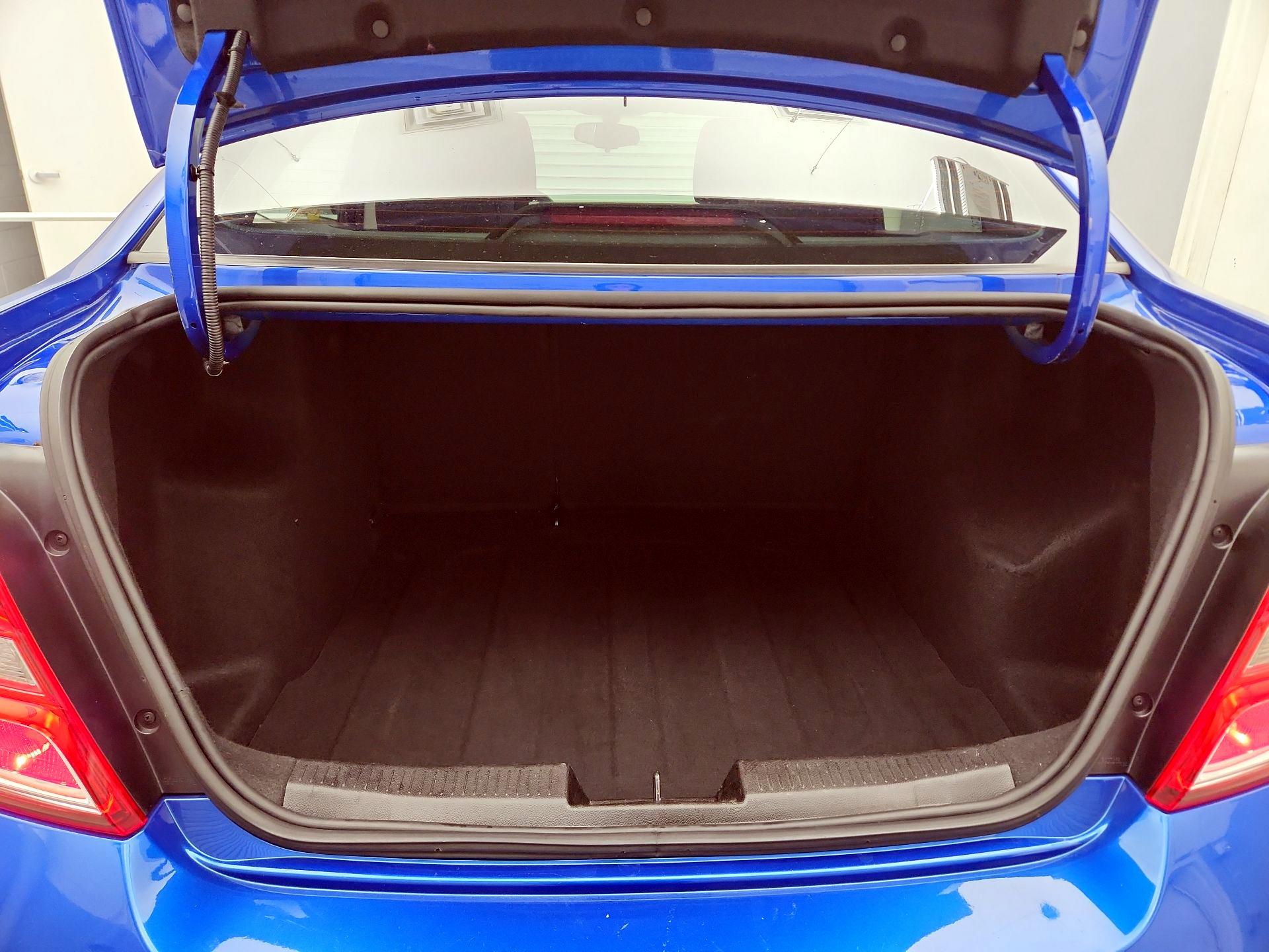 Thumbnail: 2018 Chevrolet Sonic - 20