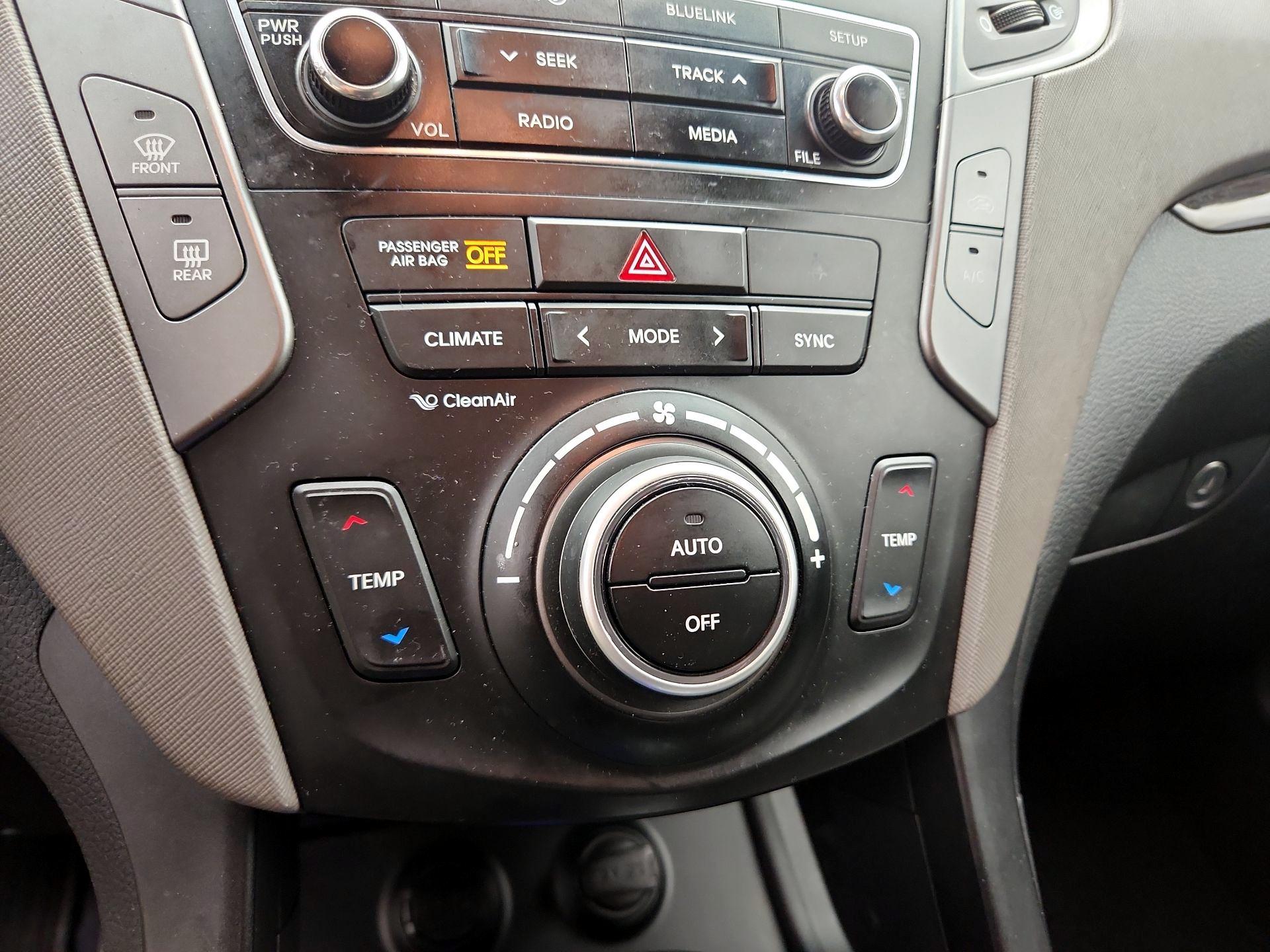 Thumbnail: 2018 Hyundai Santa Fe - 16