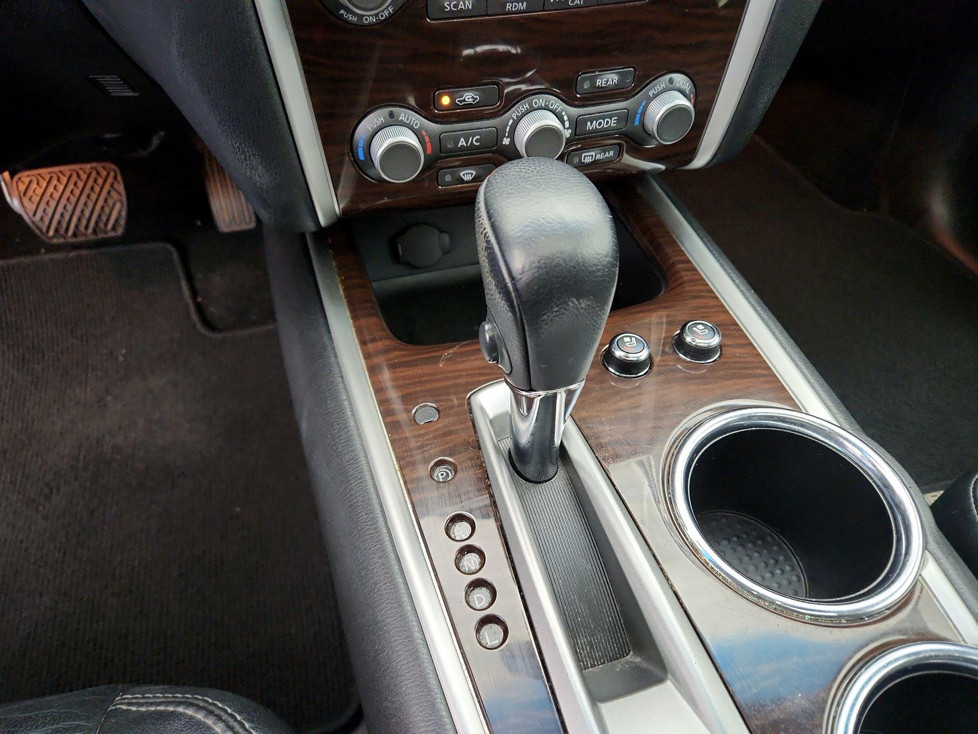 Thumbnail: 2015 Nissan Pathfinder - 18