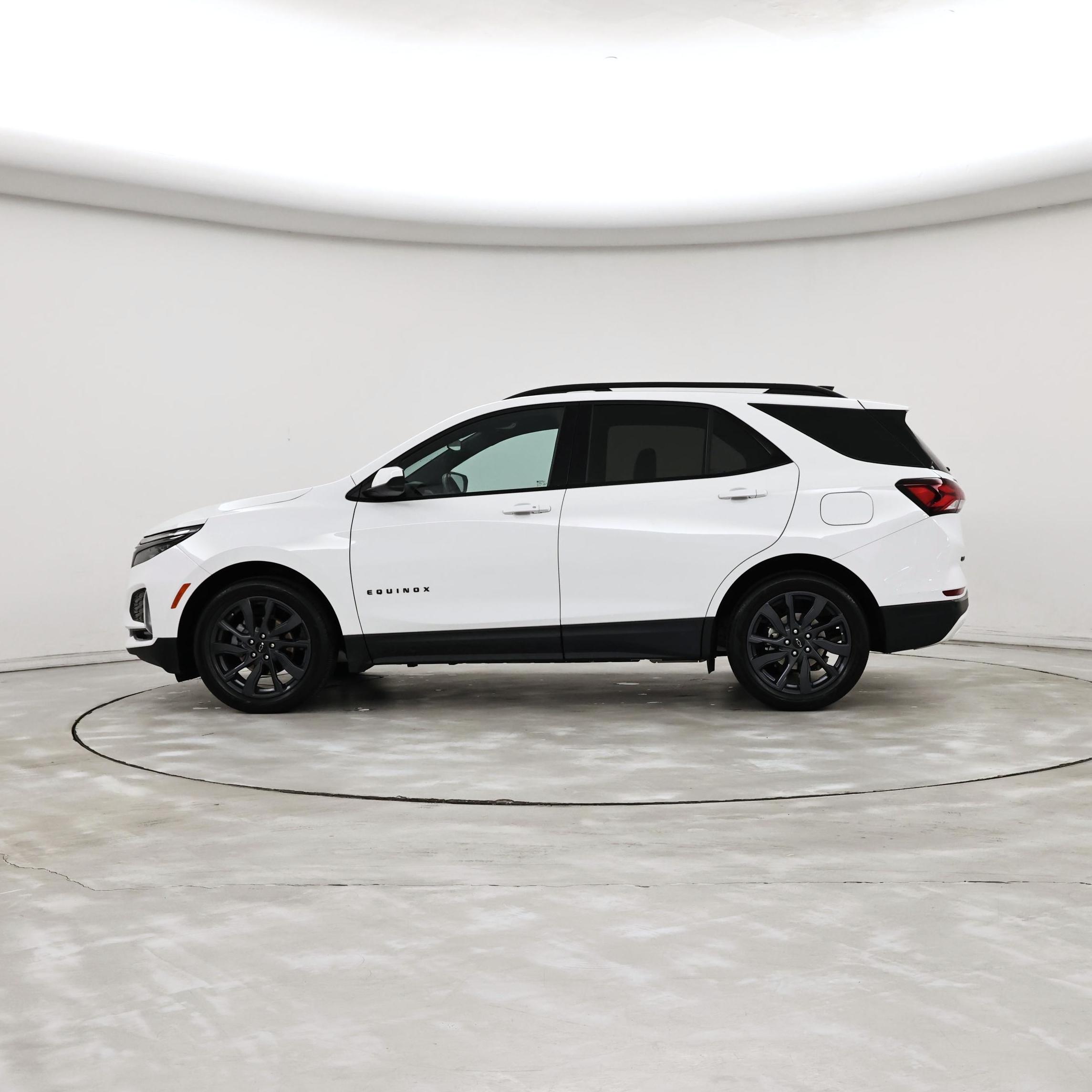 Thumbnail: 2022 Chevrolet Equinox - 3