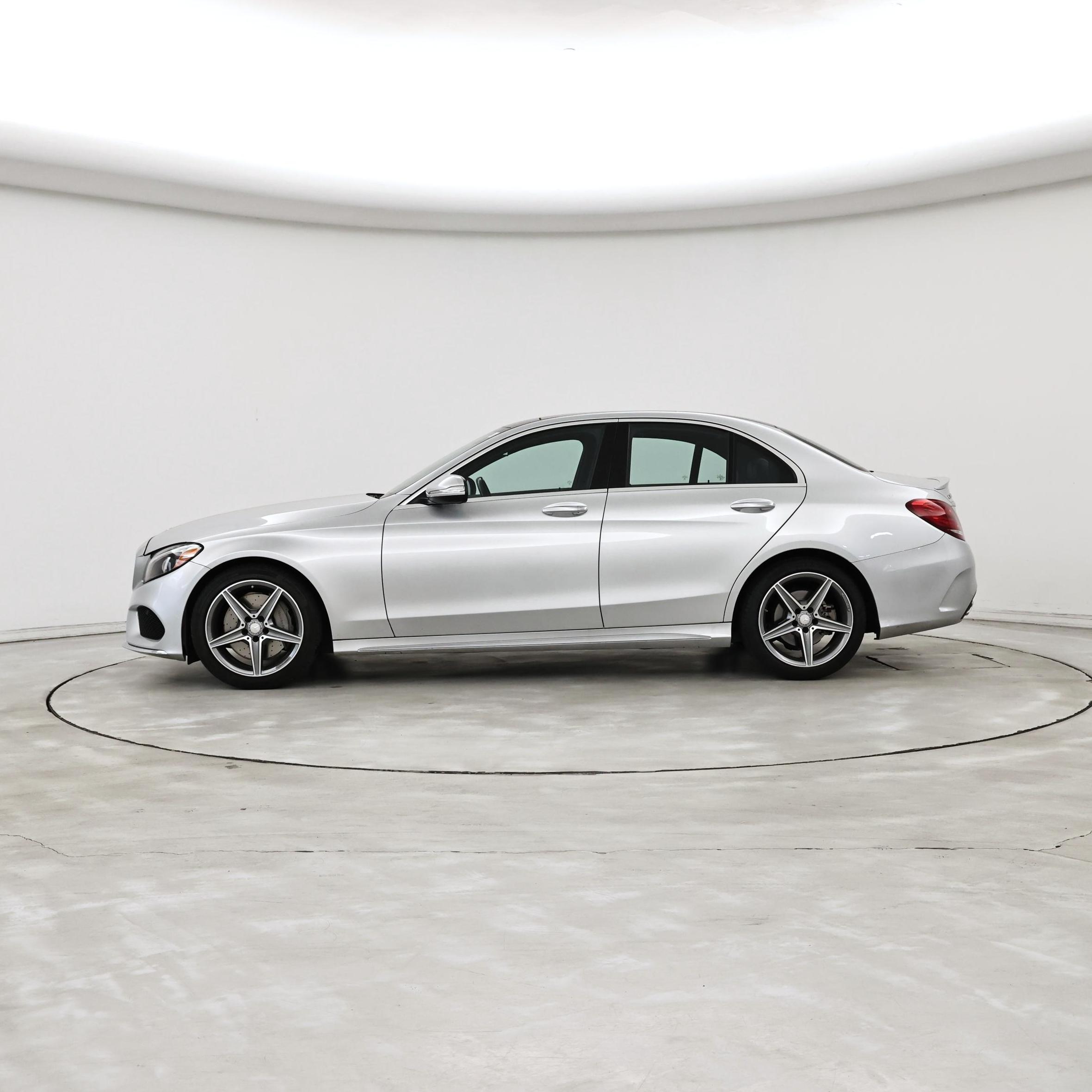 Thumbnail: 2015 Mercedes-Benz C-Class - 3