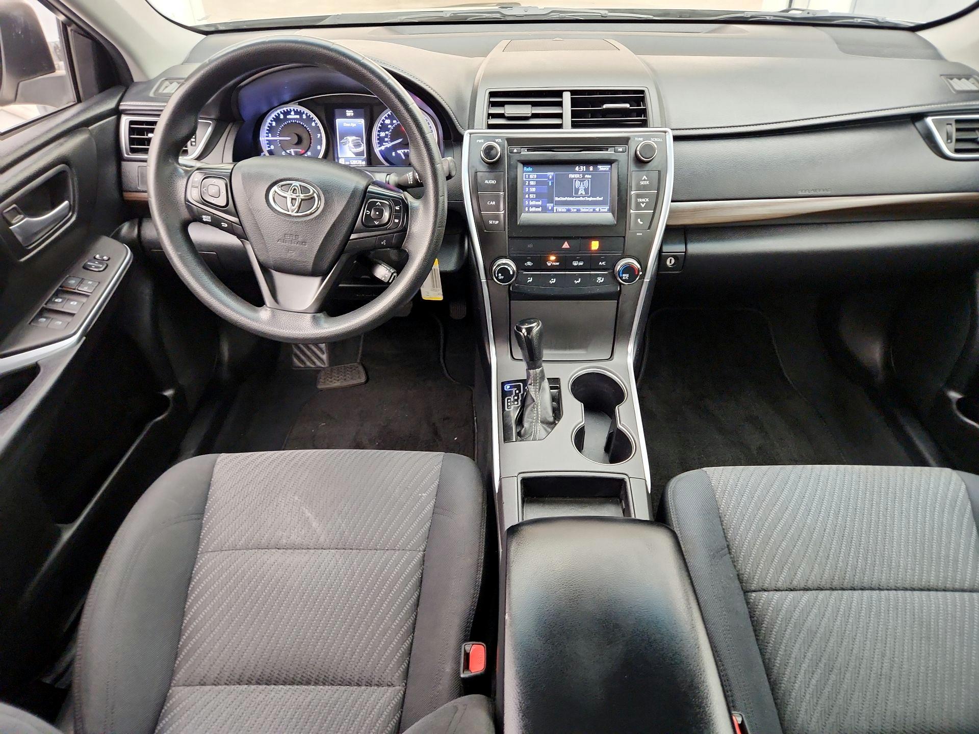 Thumbnail: 2016 Toyota Camry - 9