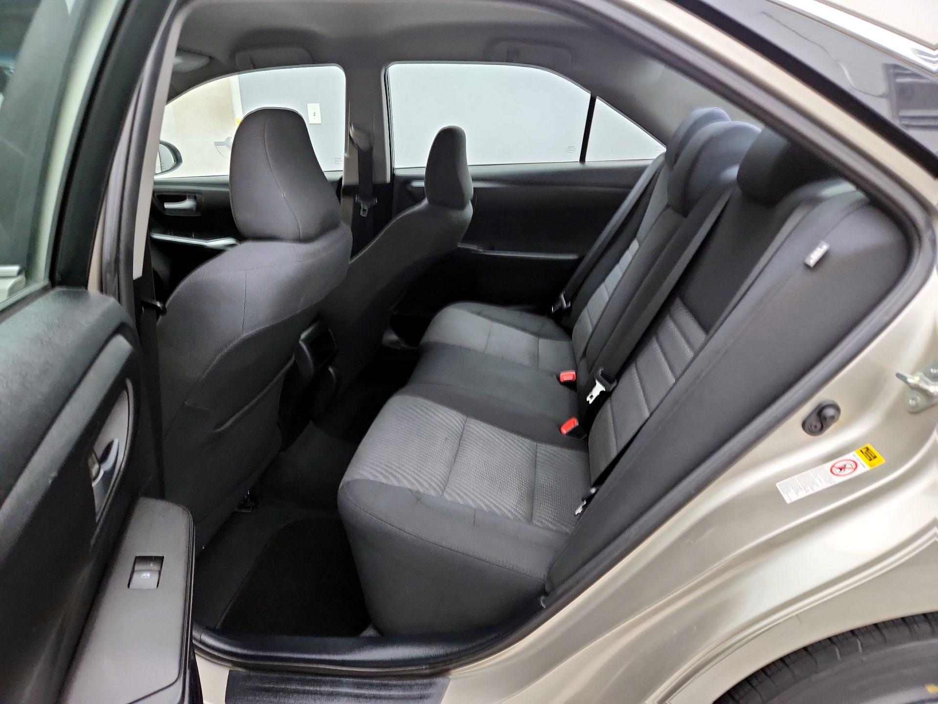 Thumbnail: 2016 Toyota Camry - 19