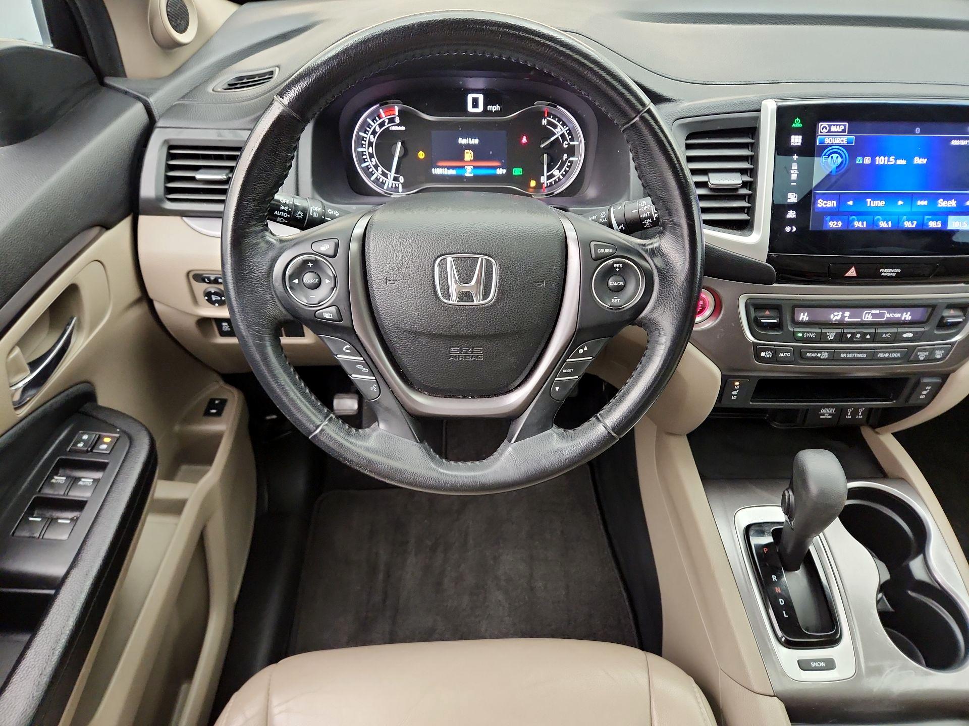 Thumbnail: 2016 Honda Pilot - 10