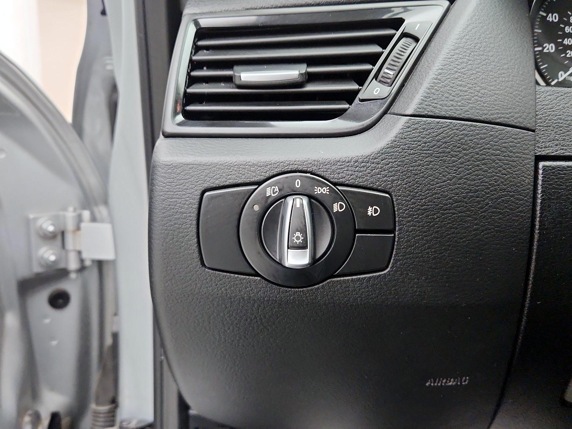 Thumbnail: 2015 BMW X1 - 13