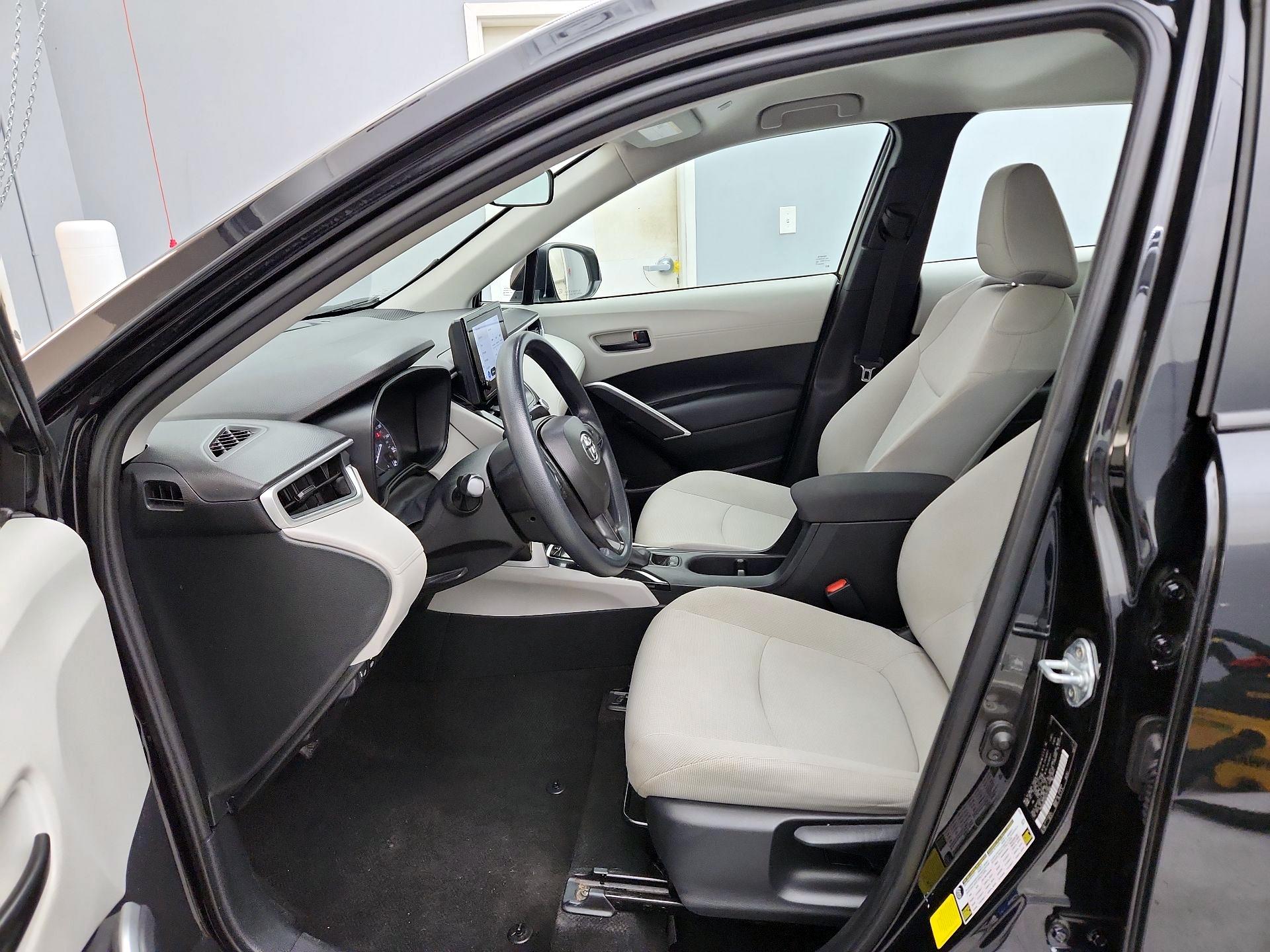 Thumbnail: 2024 Toyota Corolla Cross - 11