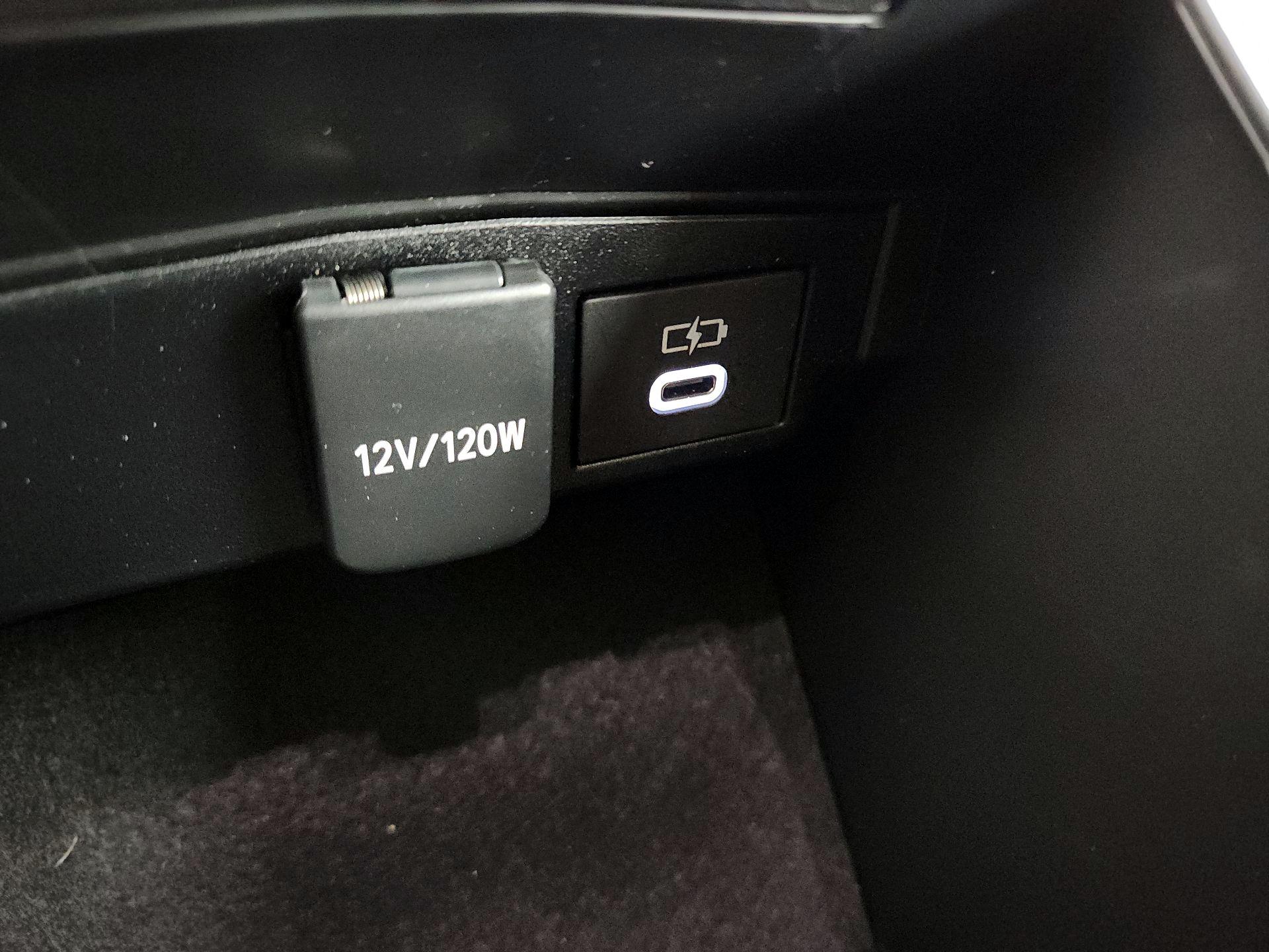 Thumbnail: 2024 Toyota Corolla Cross - 18