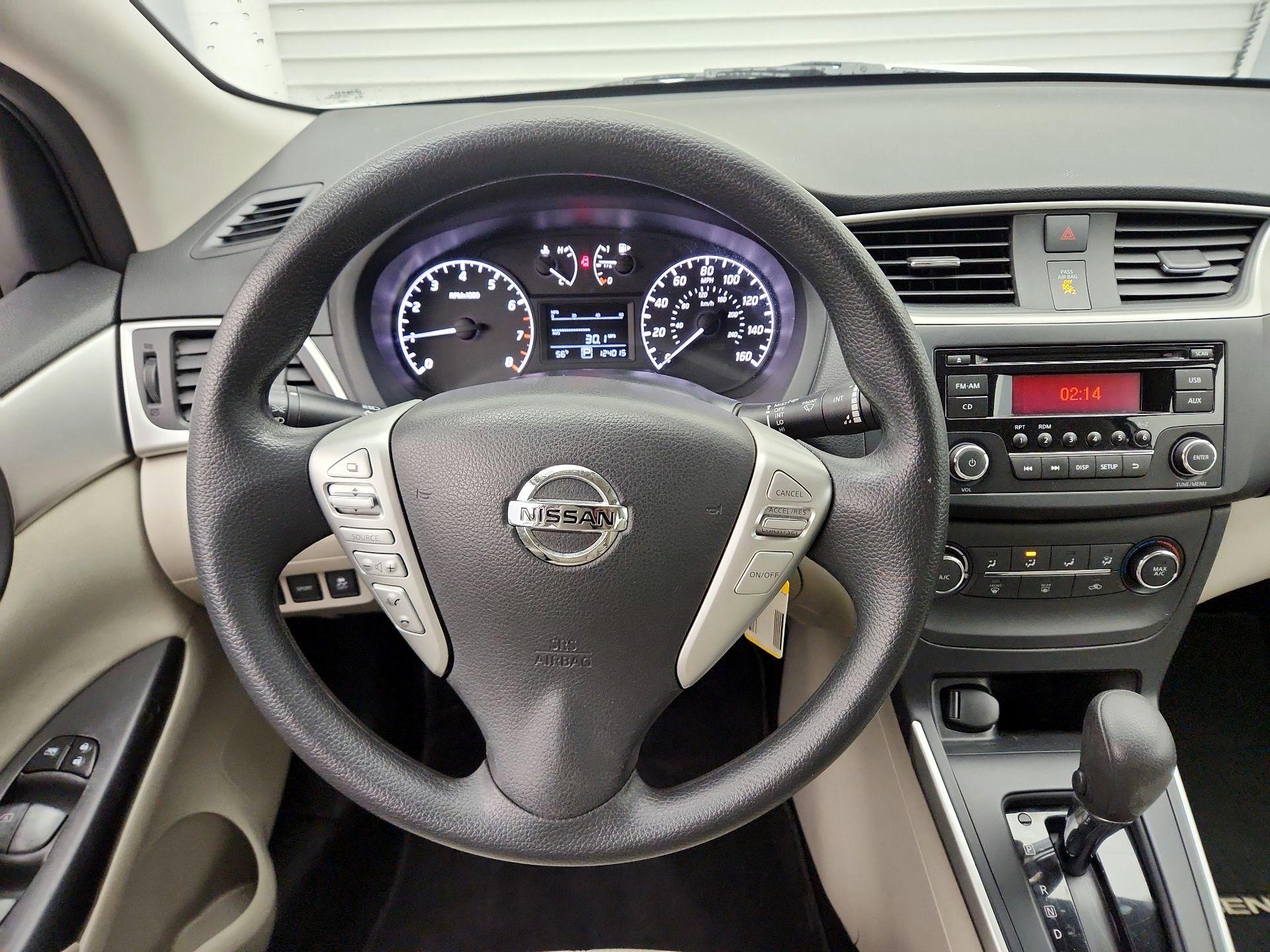 Thumbnail: 2017 Nissan Sentra - 10