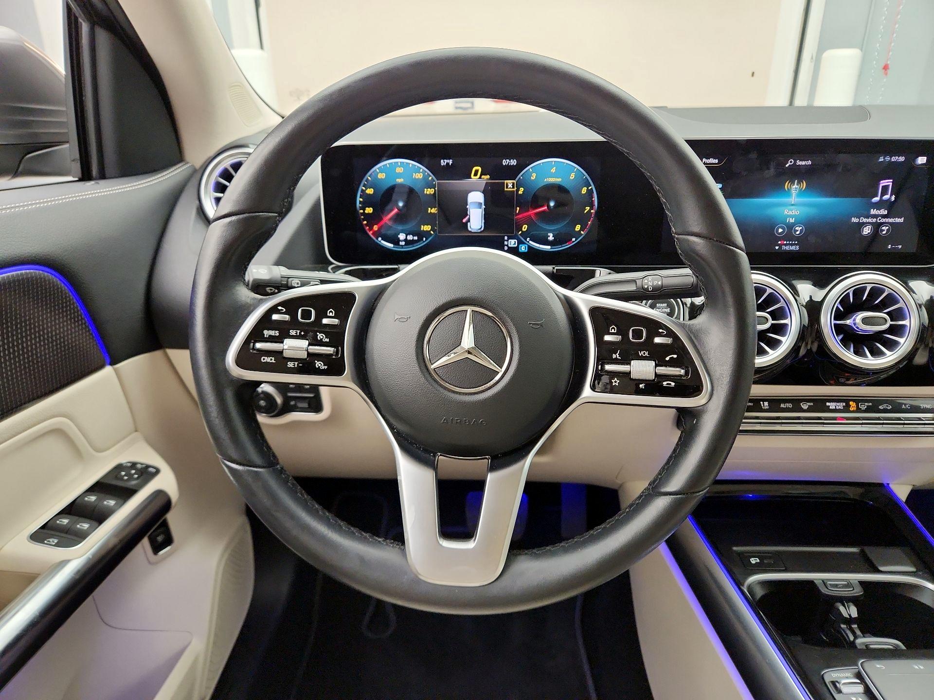 Thumbnail: 2021 Mercedes-Benz GLA - 10