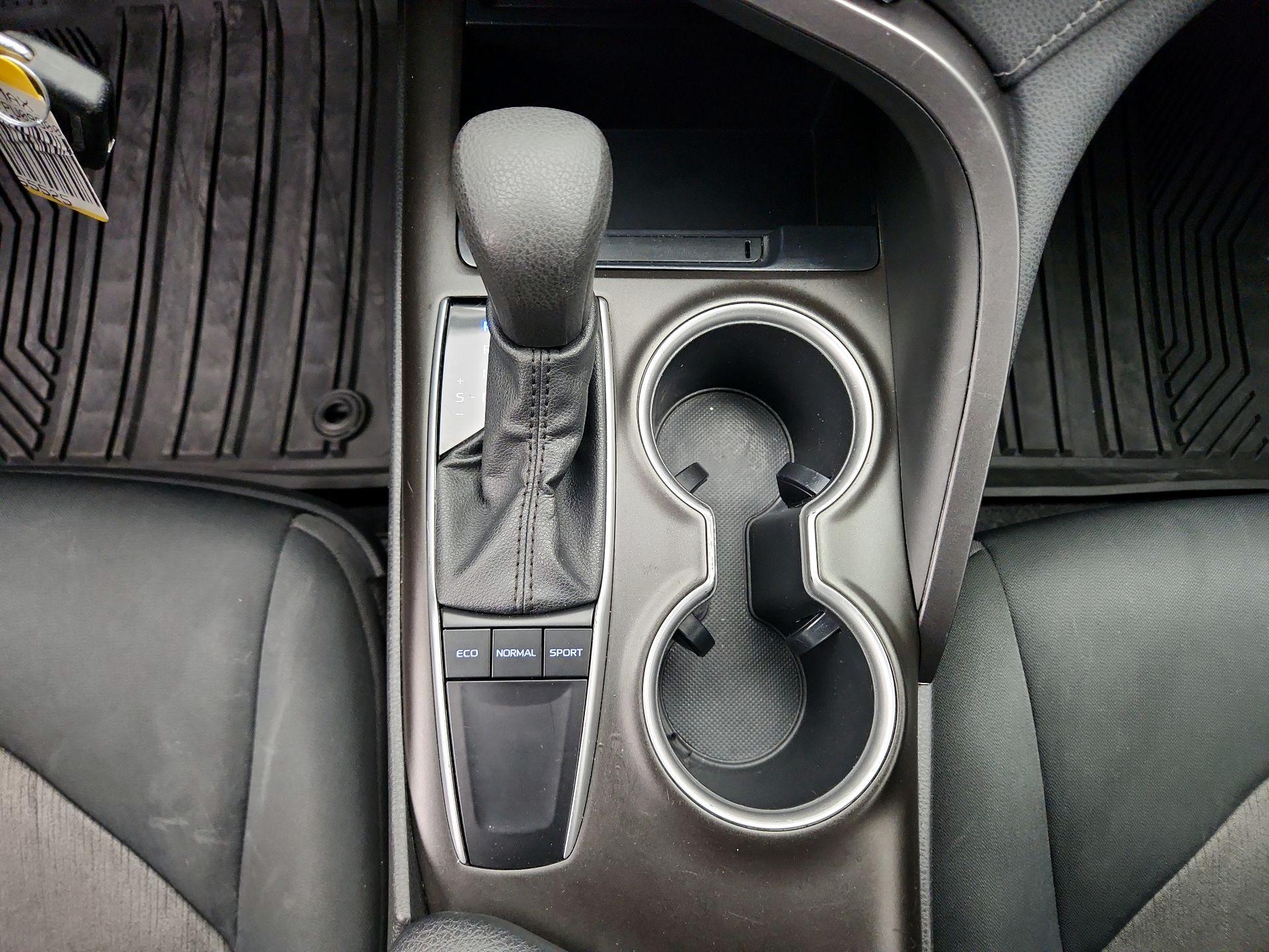 Thumbnail: 2023 Toyota Camry - 17