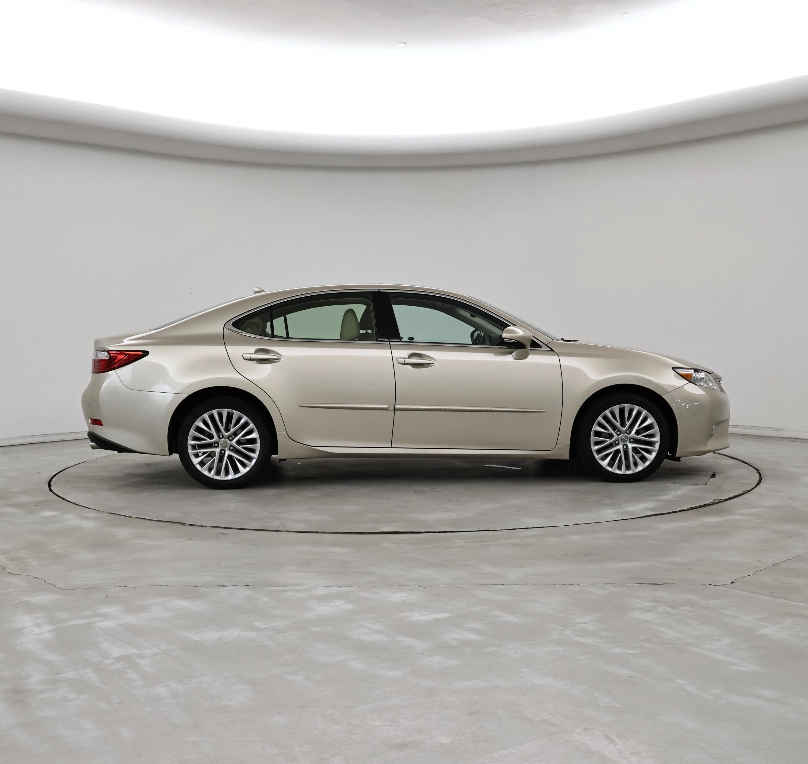 Thumbnail: 2014 Lexus ES - 7