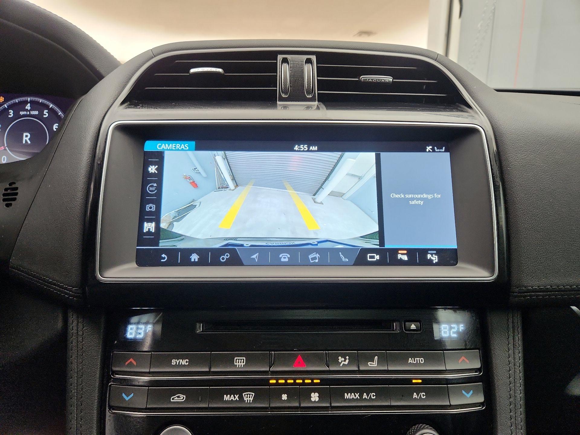 Thumbnail: 2019 Jaguar F-Pace - 15