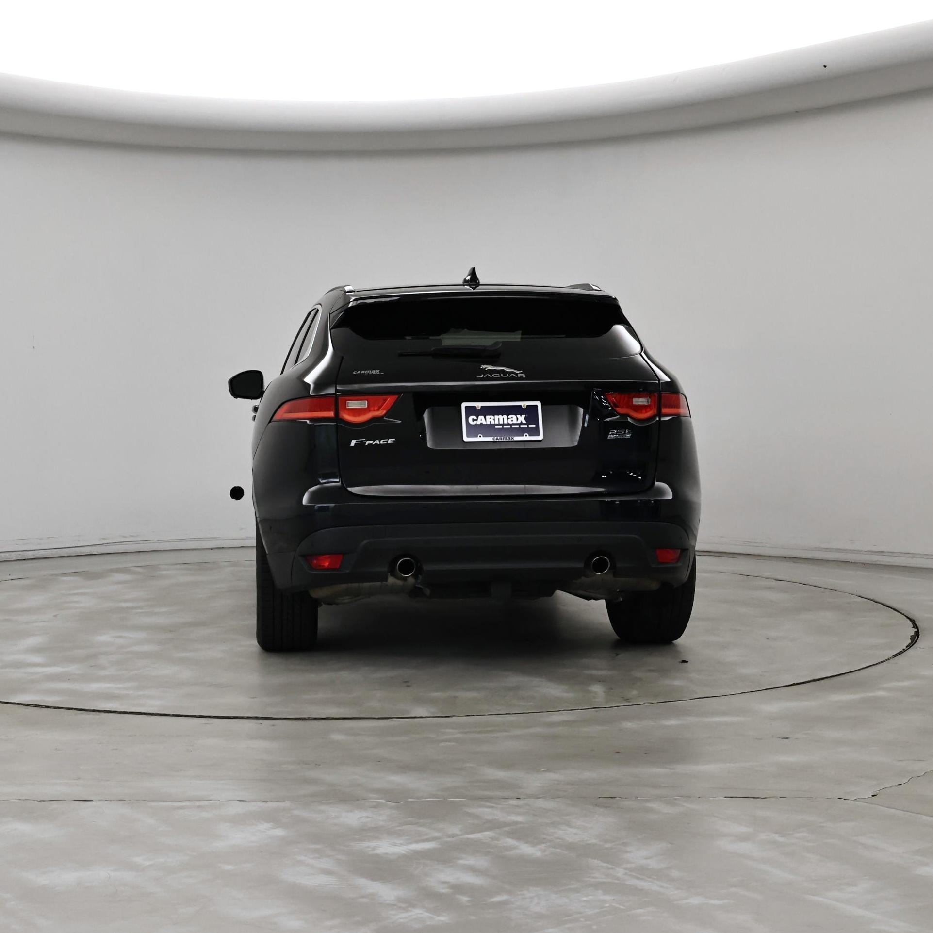 Thumbnail: 2019 Jaguar F-Pace - 6