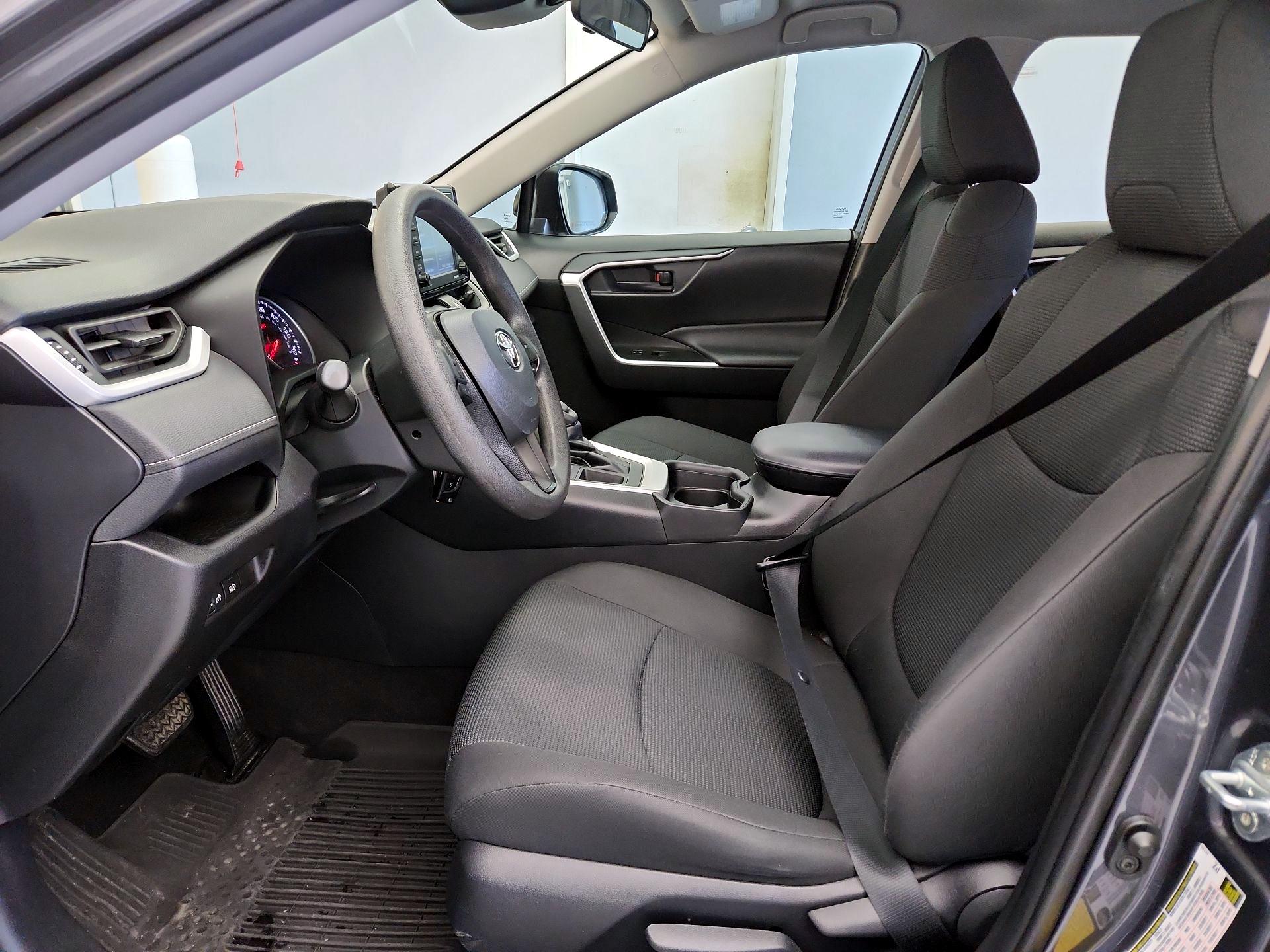 Thumbnail: 2021 Toyota RAV4 - 11