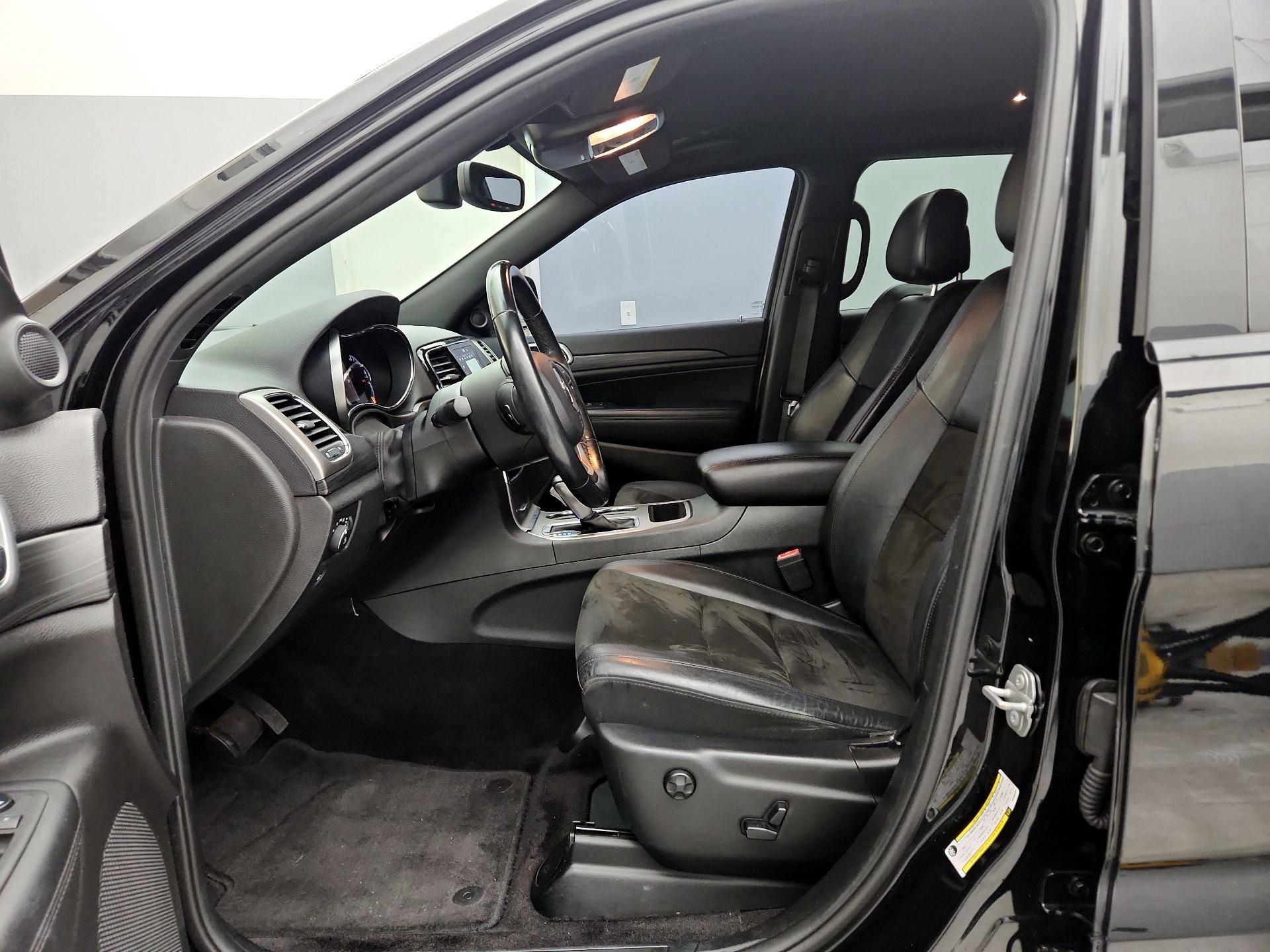 Thumbnail: 2019 Jeep Grand Cherokee - 11