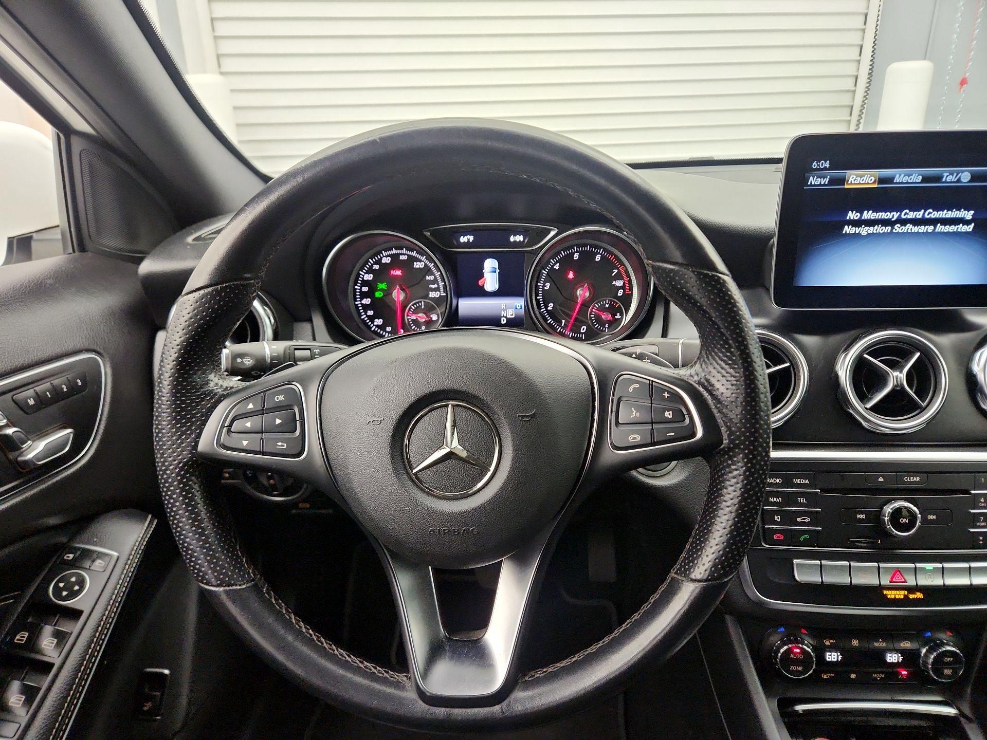 Thumbnail: 2019 Mercedes-Benz GLA - 10