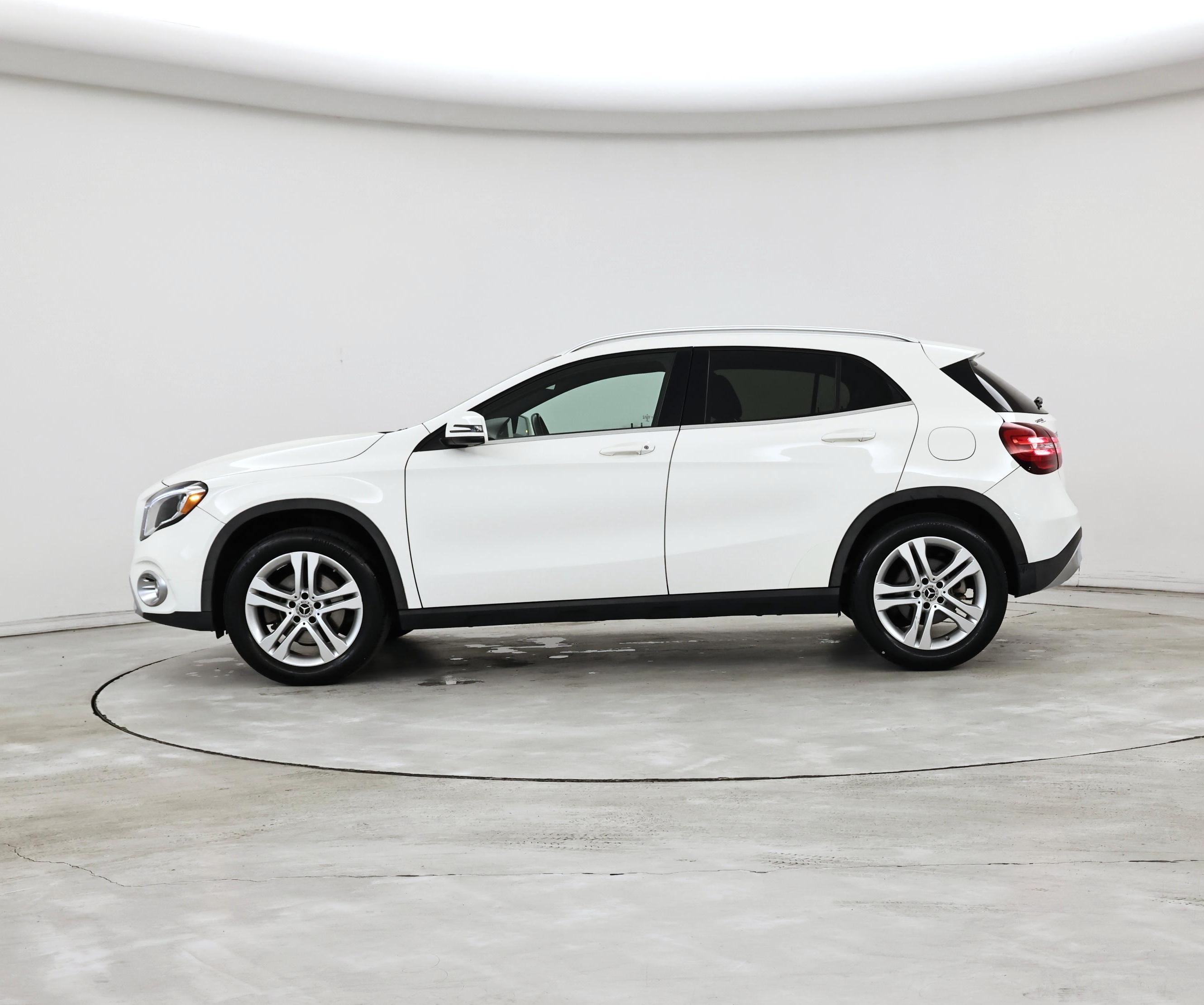 Thumbnail: 2019 Mercedes-Benz GLA - 3