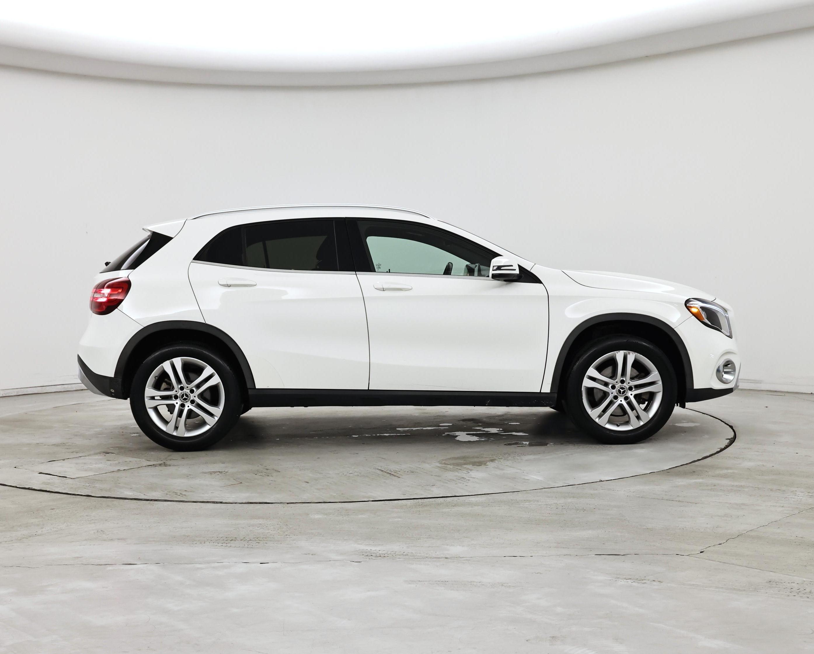 Thumbnail: 2019 Mercedes-Benz GLA - 7