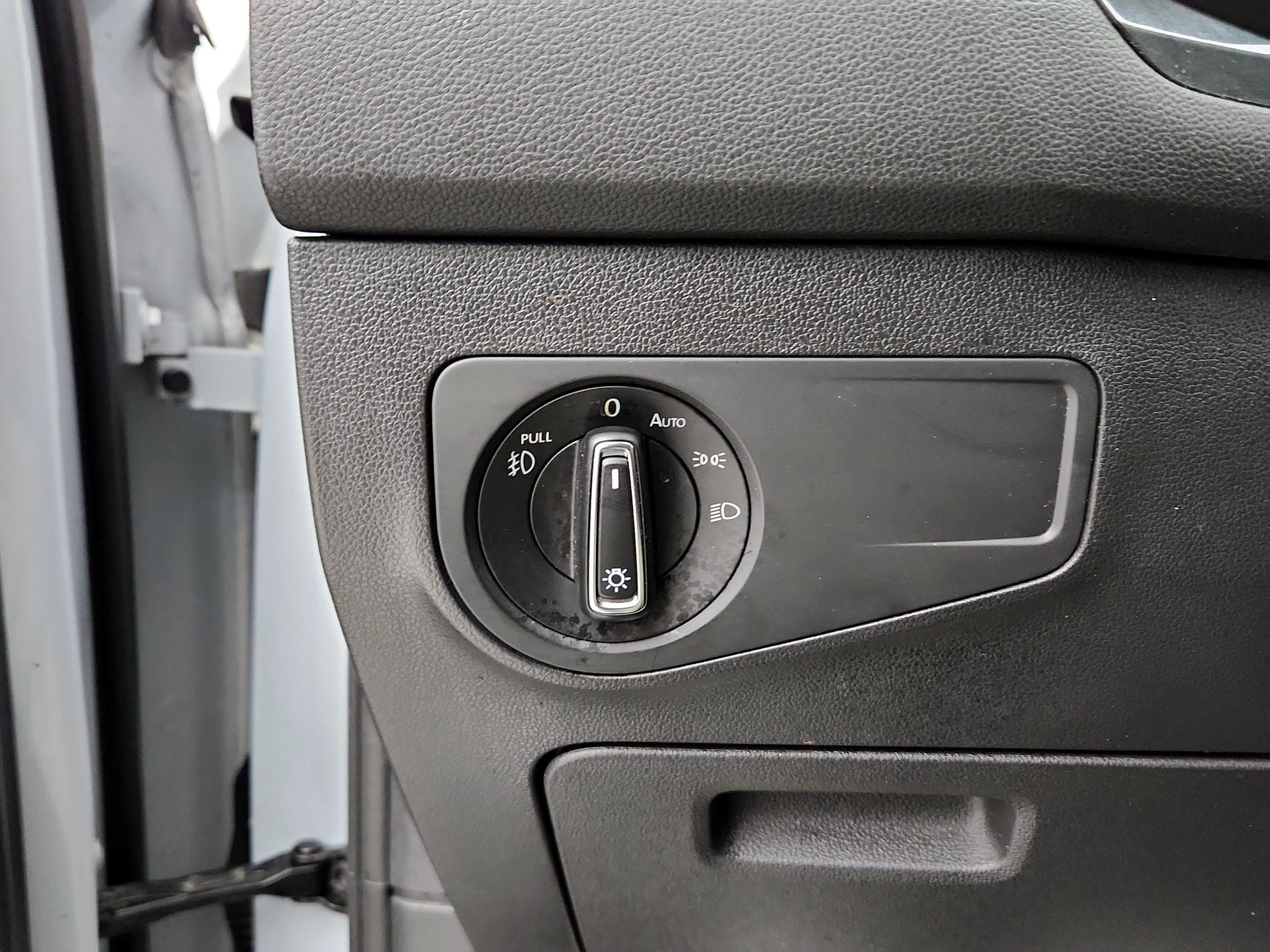 Thumbnail: 2019 Volkswagen Tiguan - 13