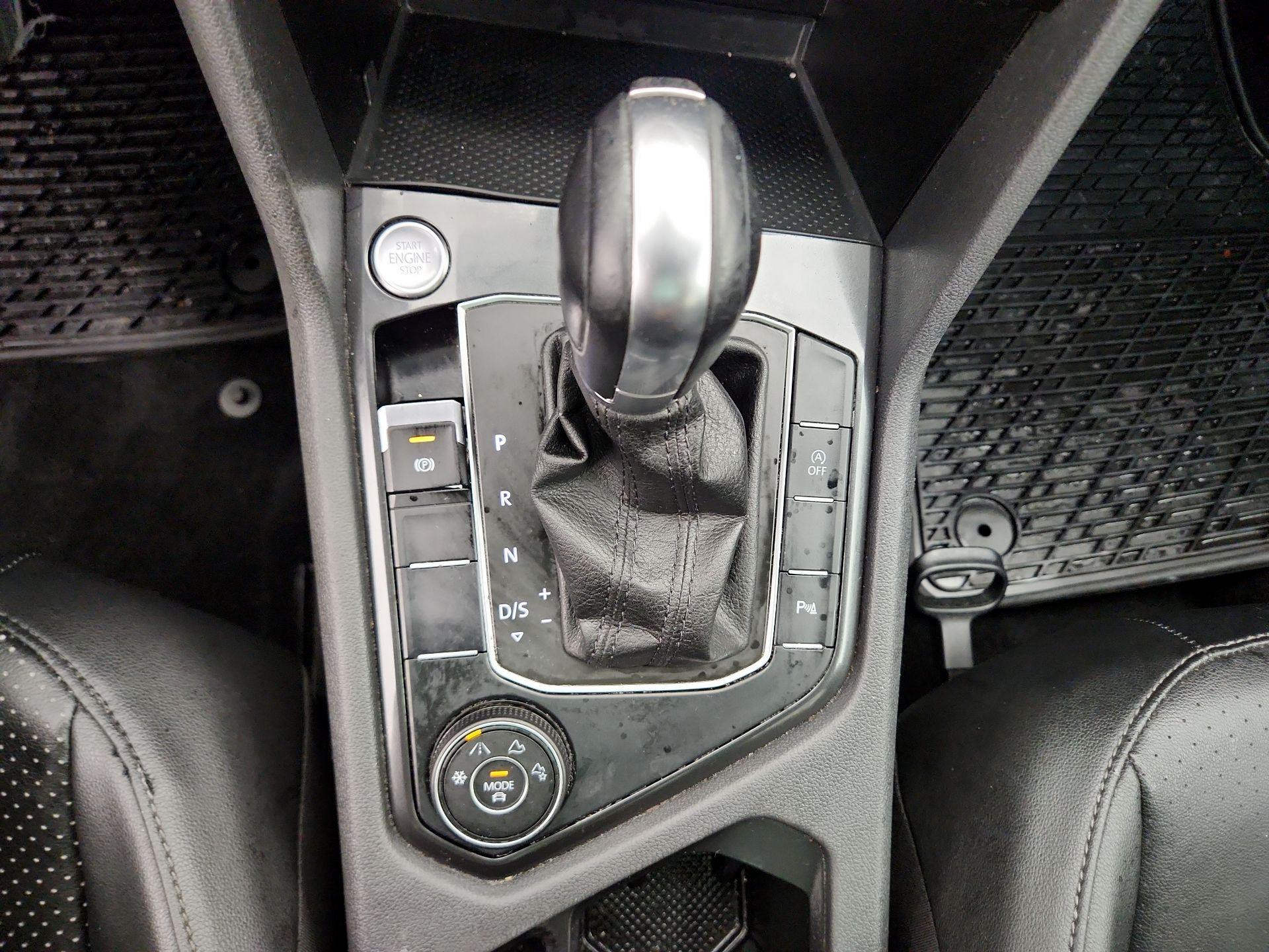 Thumbnail: 2019 Volkswagen Tiguan - 17