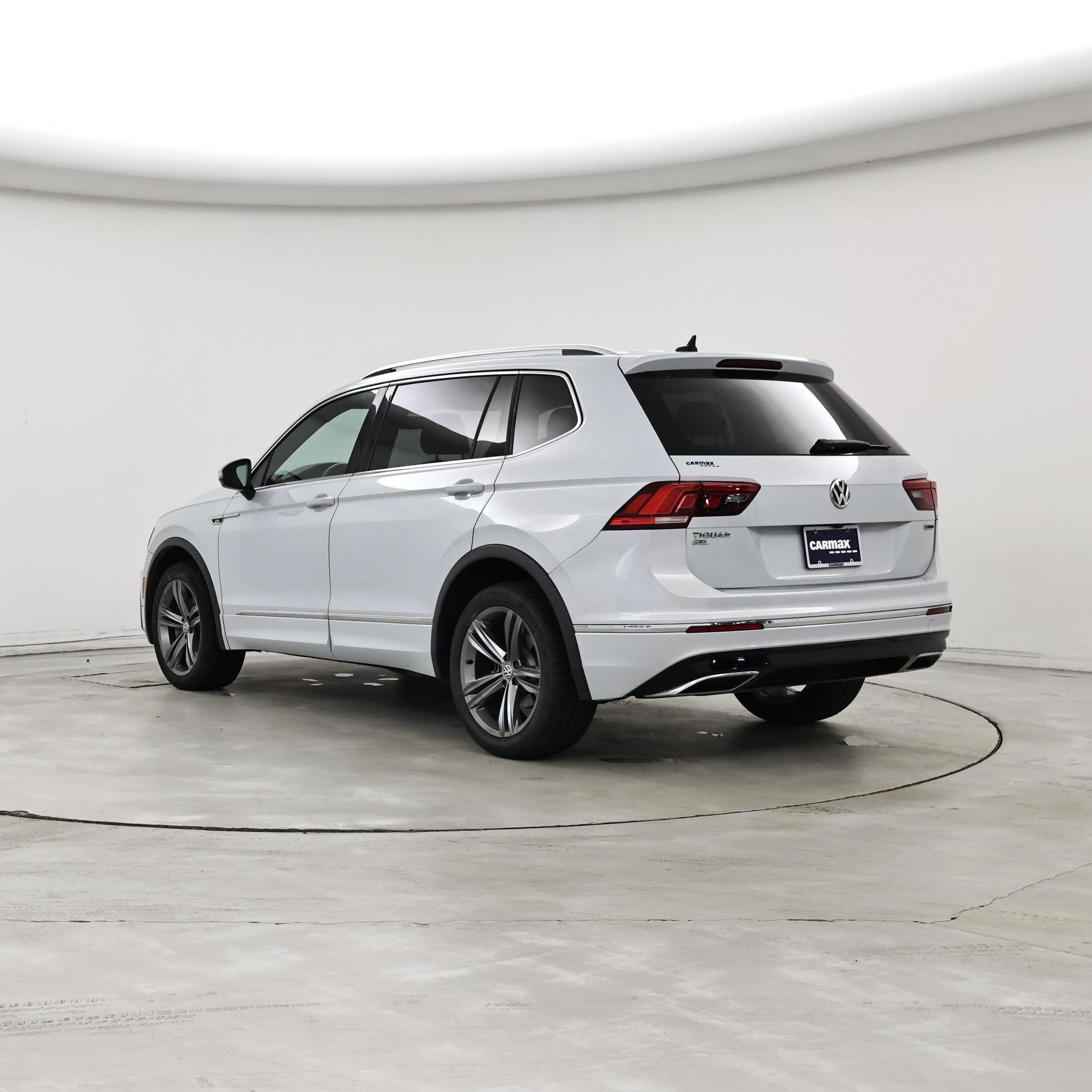 Thumbnail: 2019 Volkswagen Tiguan - 2