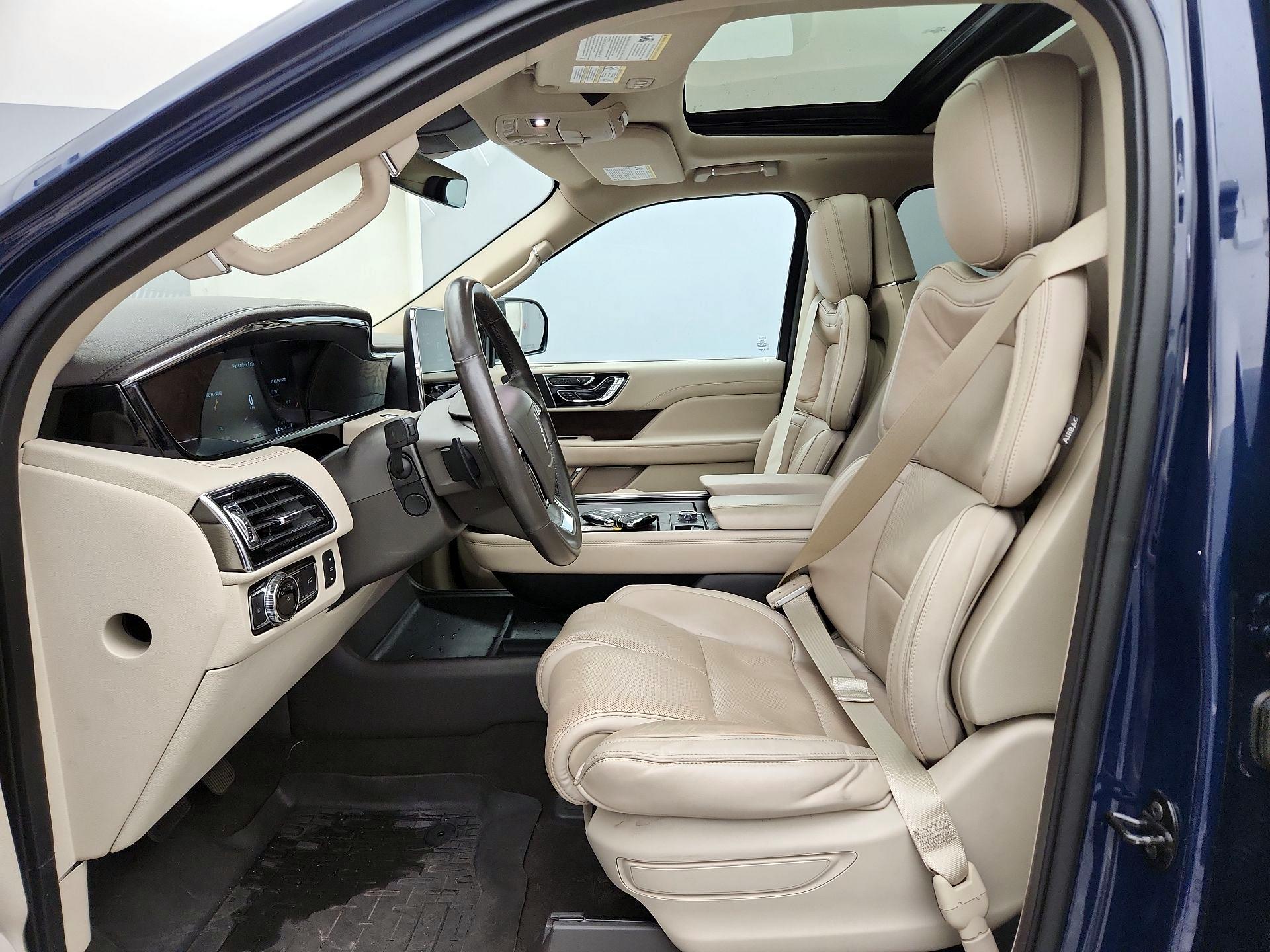 Thumbnail: 2019 Lincoln Navigator - 11