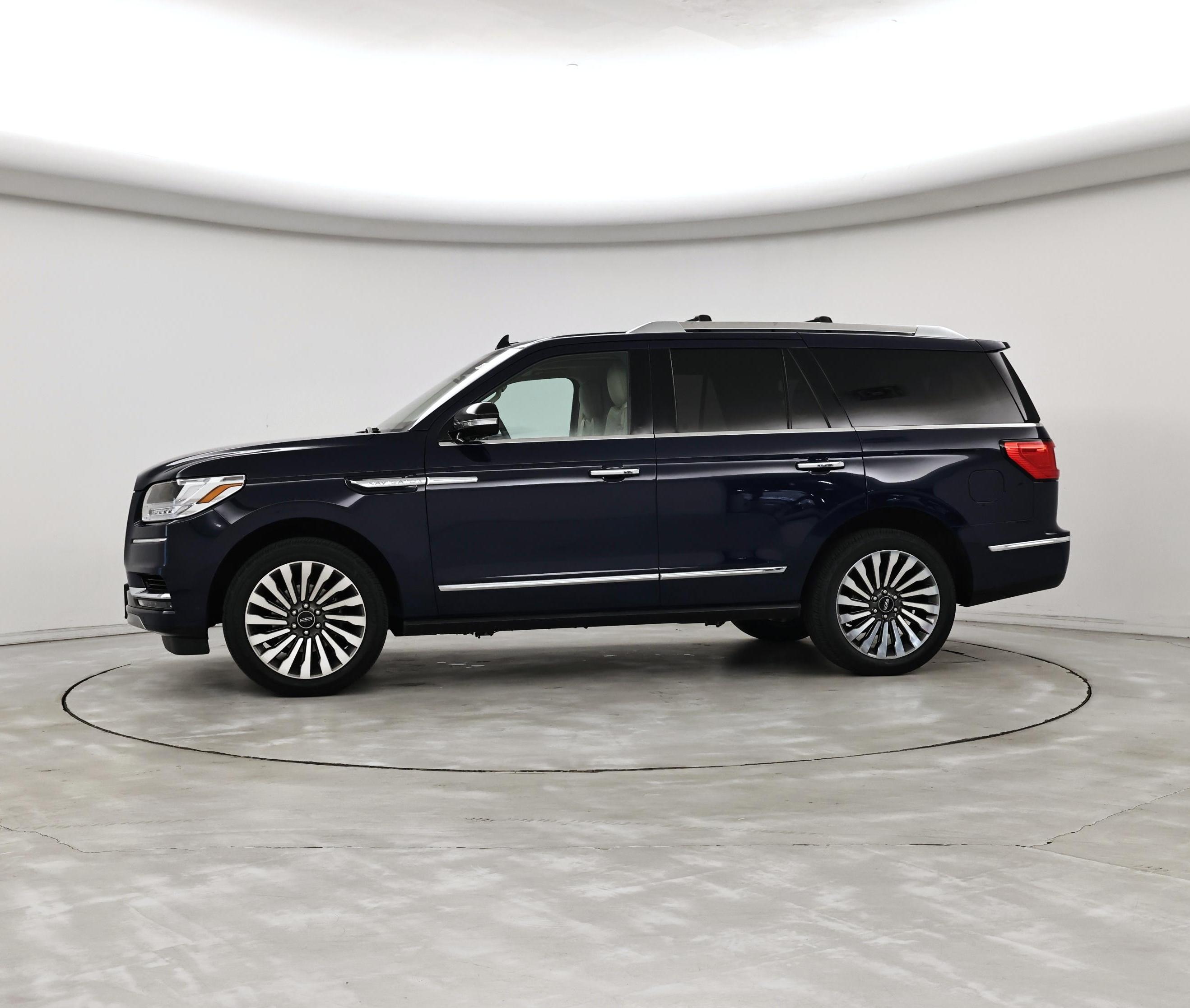 Thumbnail: 2019 Lincoln Navigator - 3