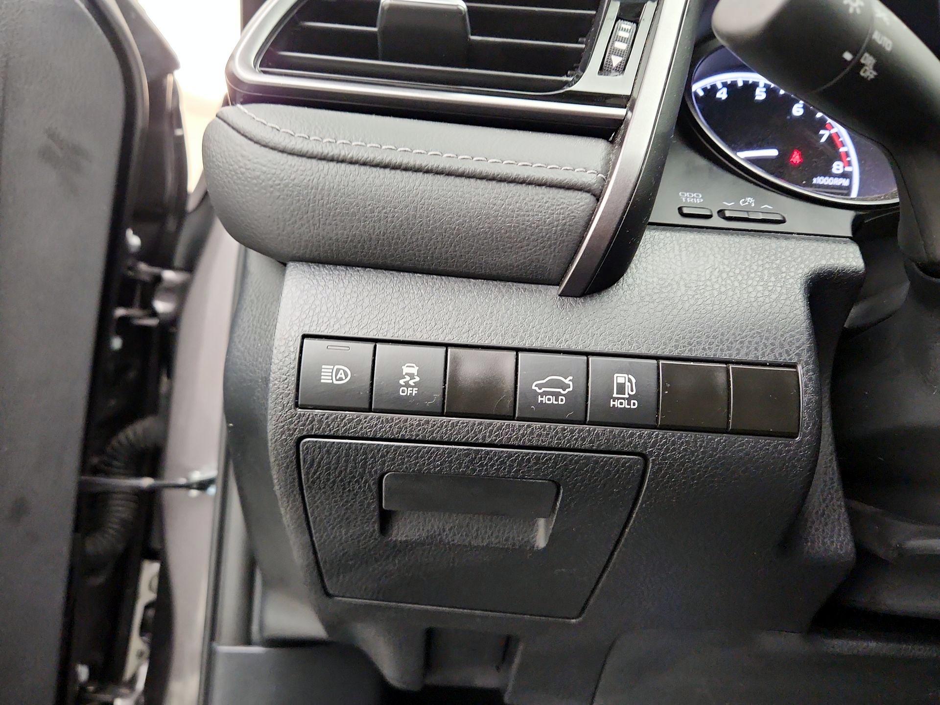 Thumbnail: 2024 Toyota Camry - 13