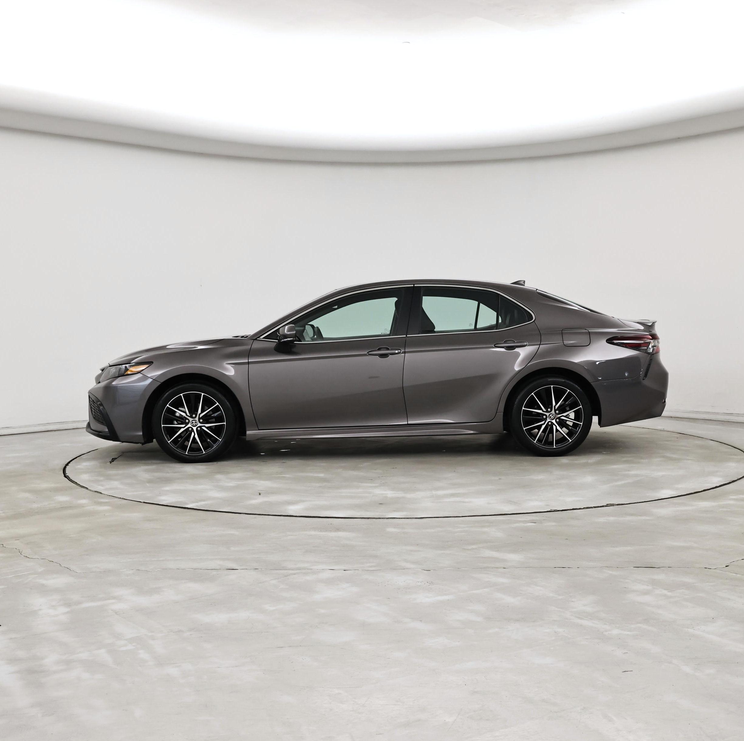 Thumbnail: 2024 Toyota Camry - 3