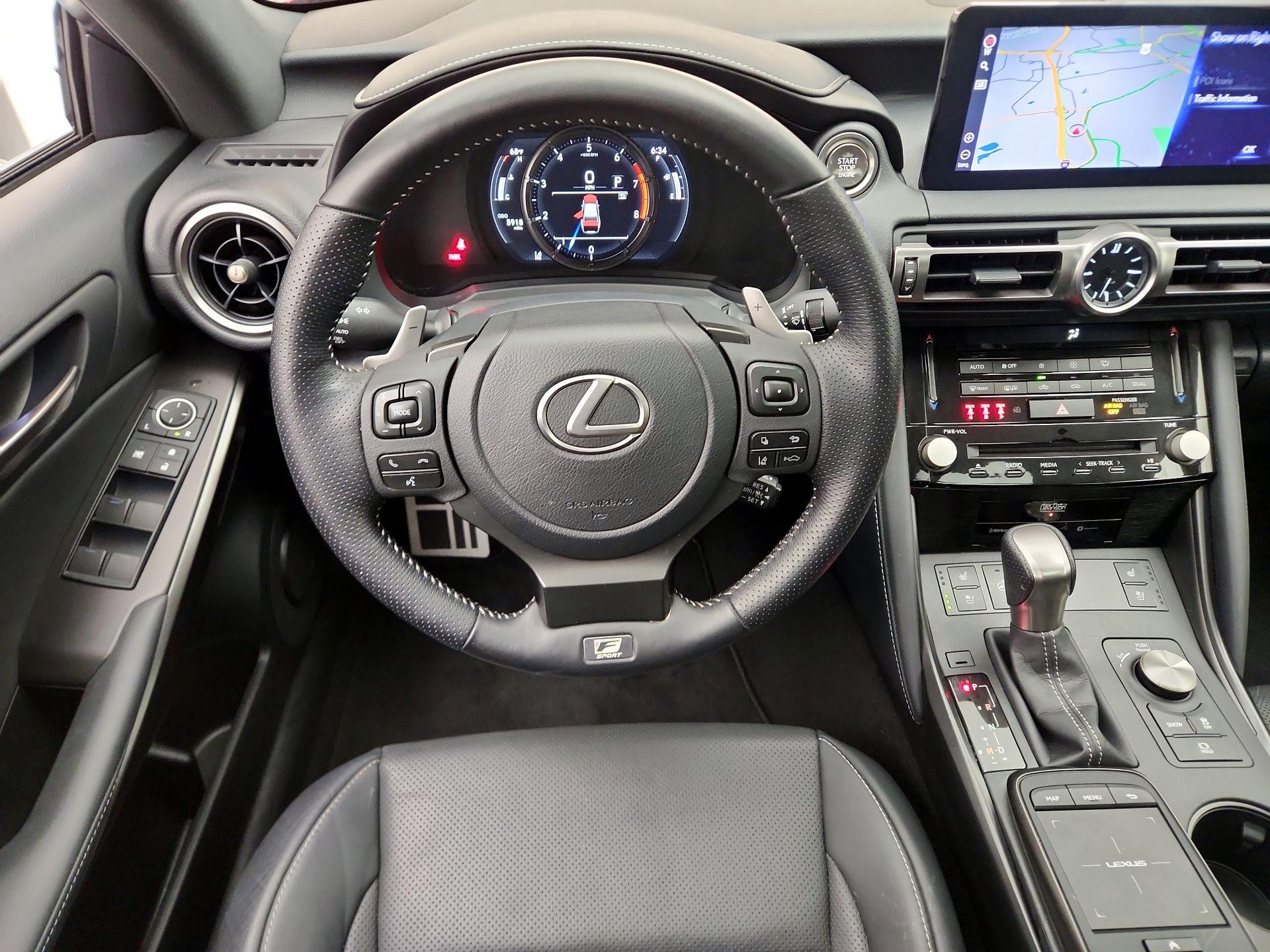 Thumbnail: 2022 Lexus IS - 10