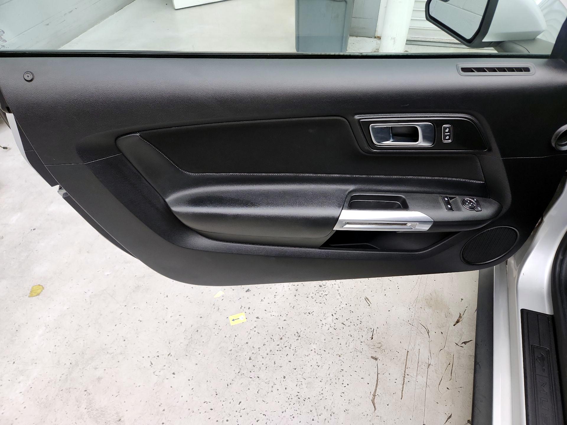 Thumbnail: 2018 Ford Mustang - 12