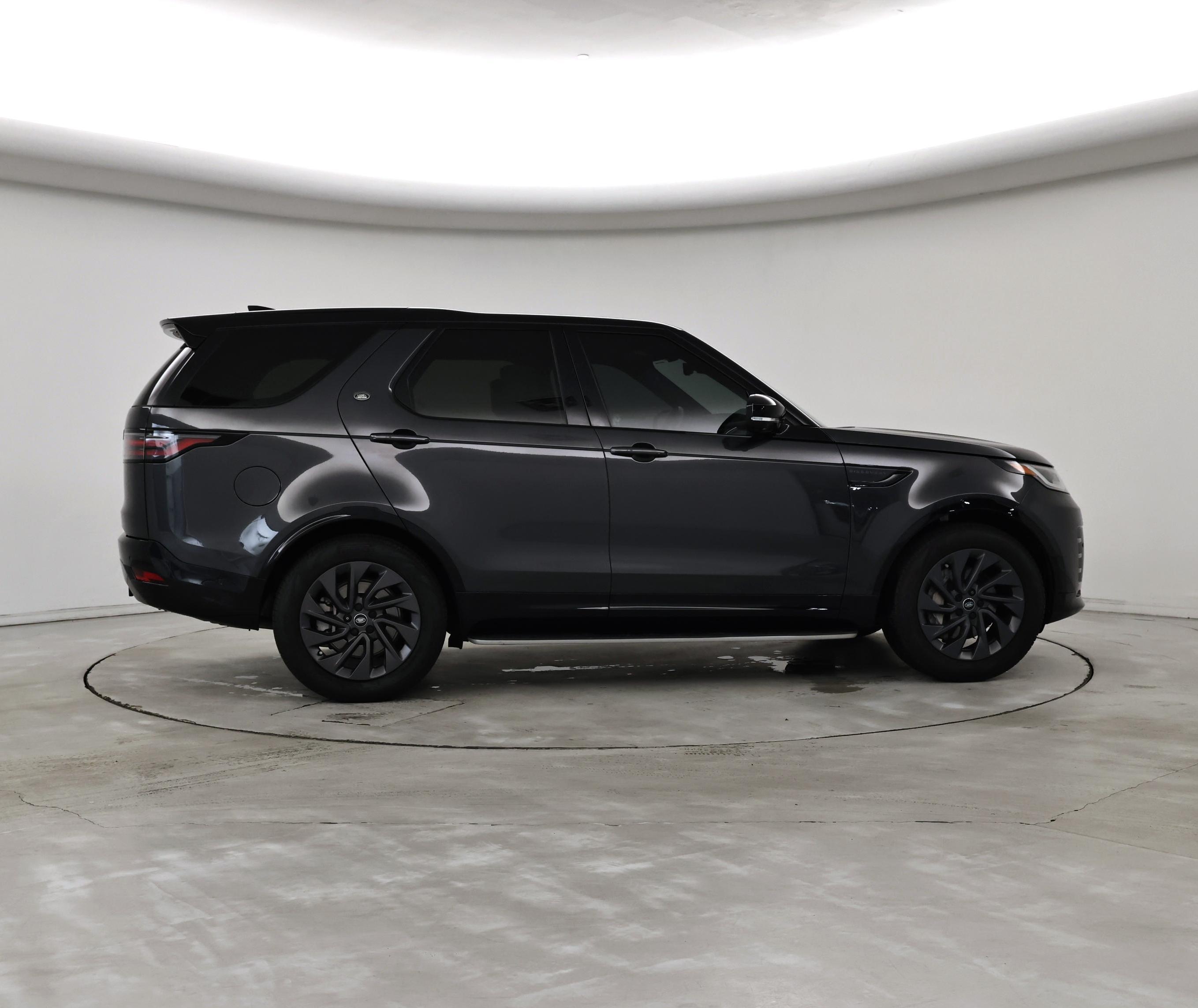 Thumbnail: 2024 Land Rover Discovery - 7