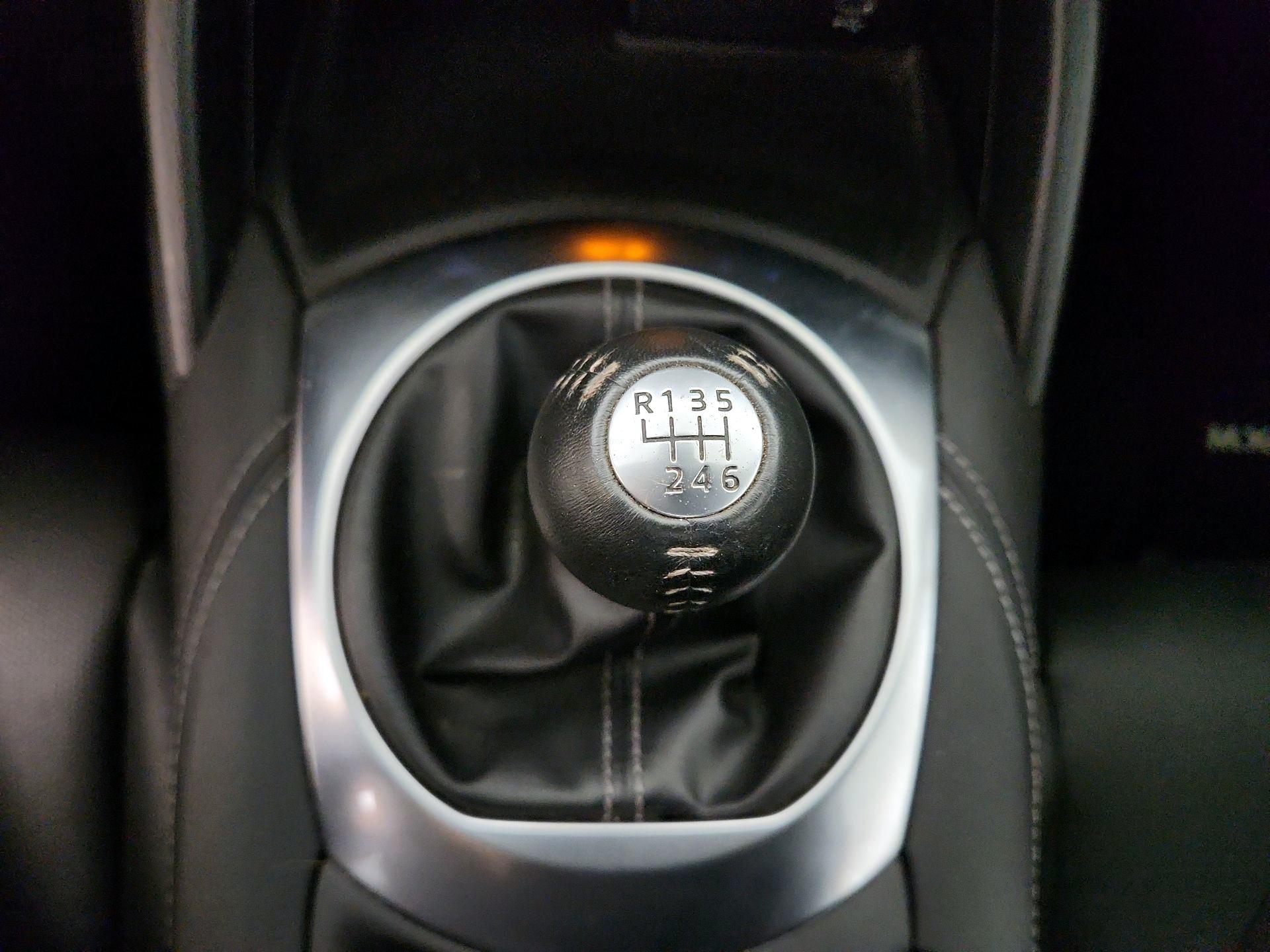 Thumbnail: 2024 Mazda MX-5 Miata - 18