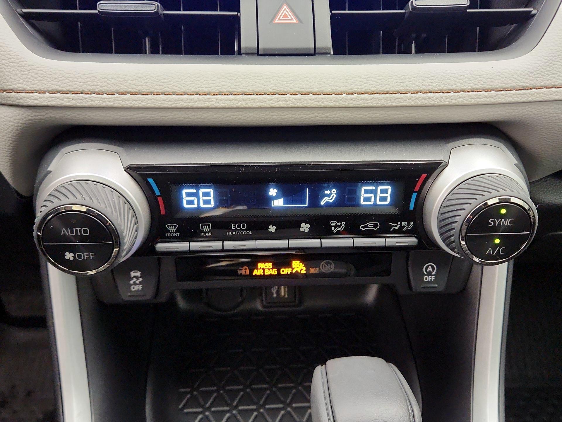 Thumbnail: 2025 Toyota RAV4 - 16