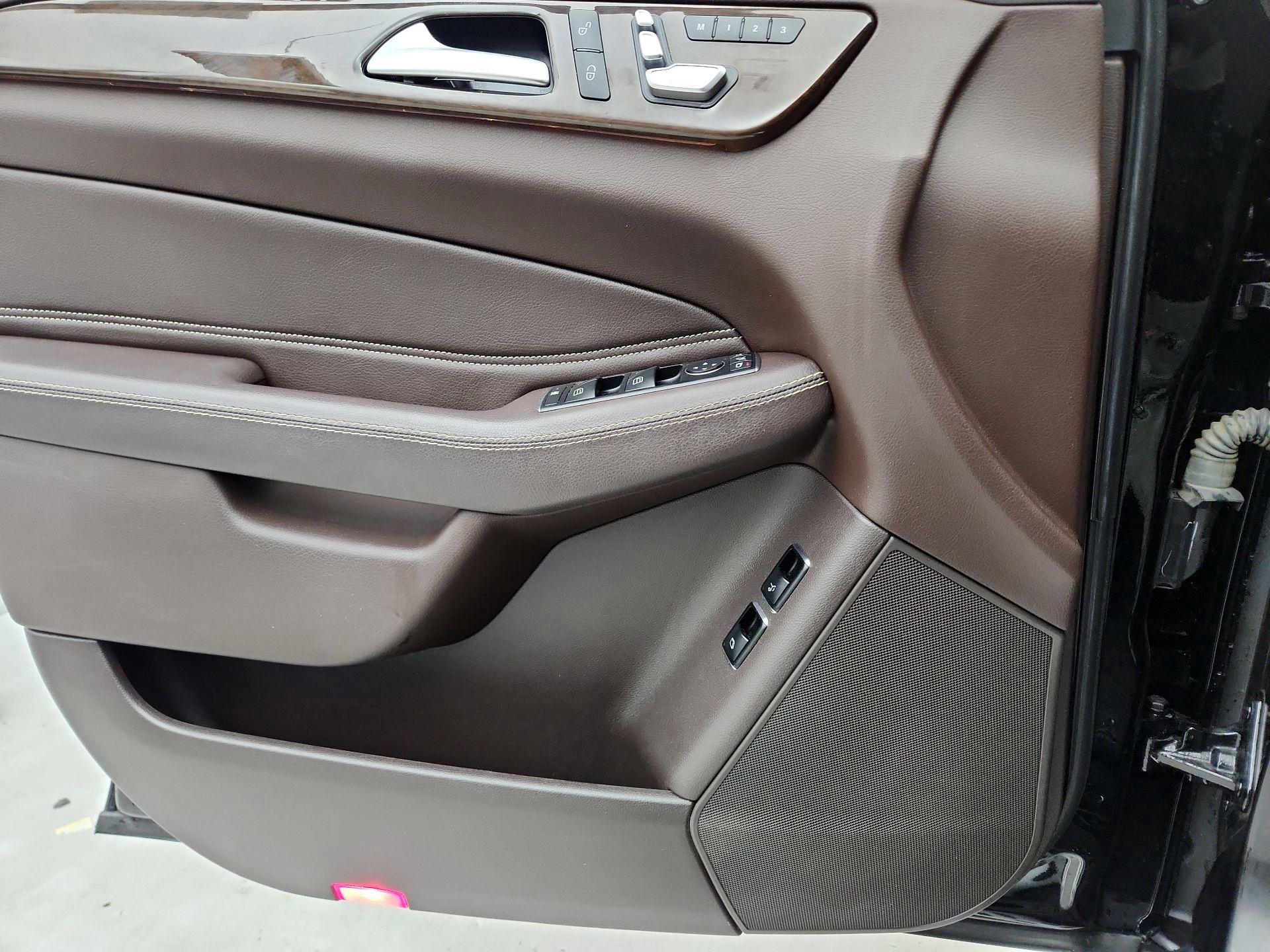 Thumbnail: 2019 Mercedes-Benz GLS - 12