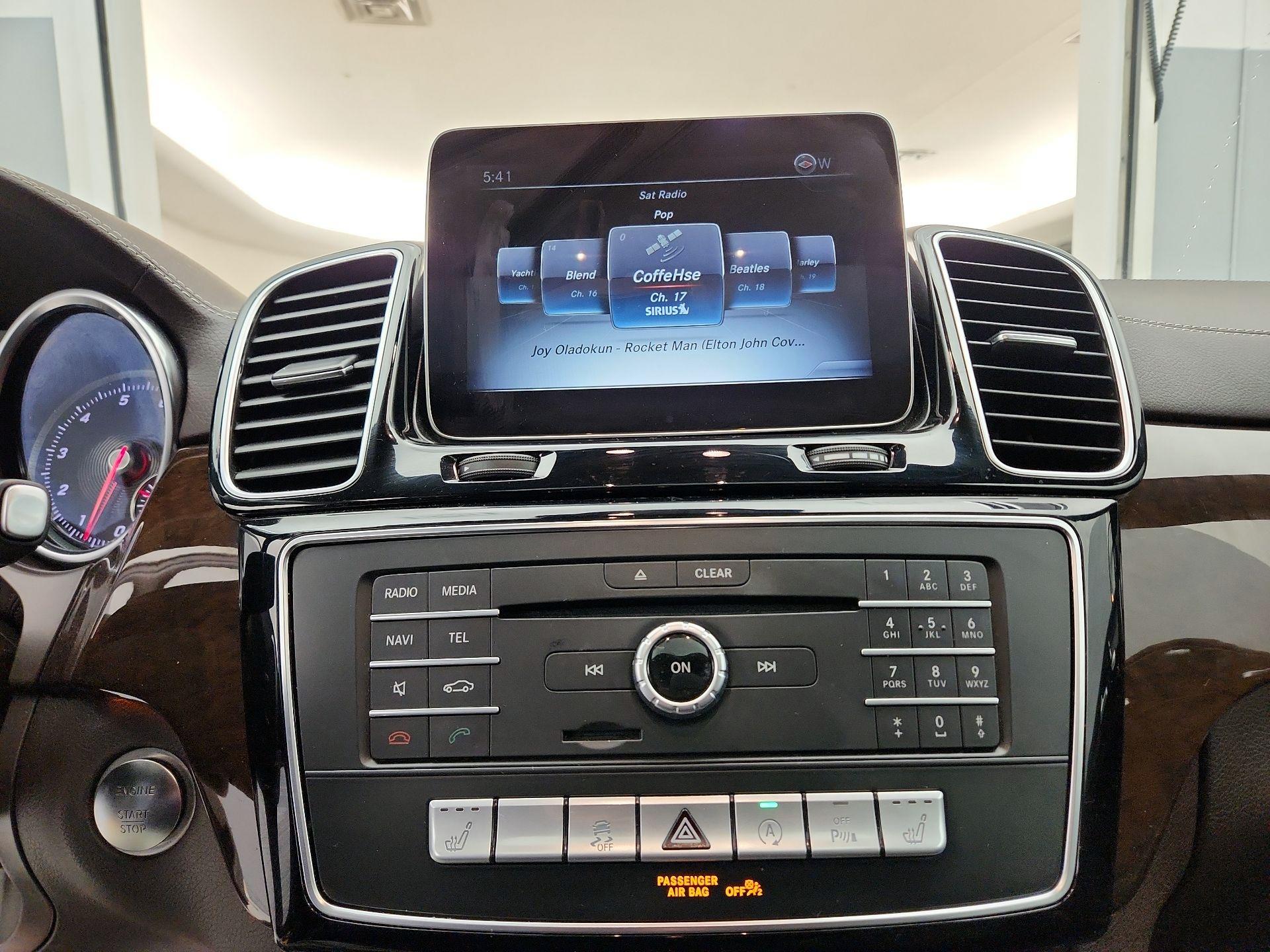 Thumbnail: 2019 Mercedes-Benz GLS - 16