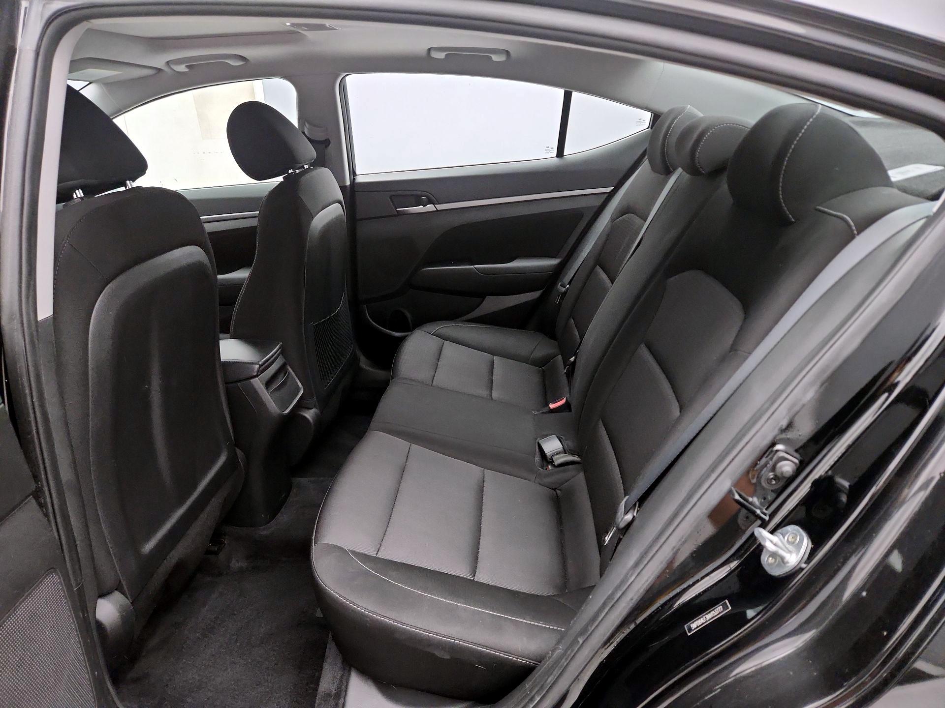 Thumbnail: 2017 Hyundai Elantra - 18