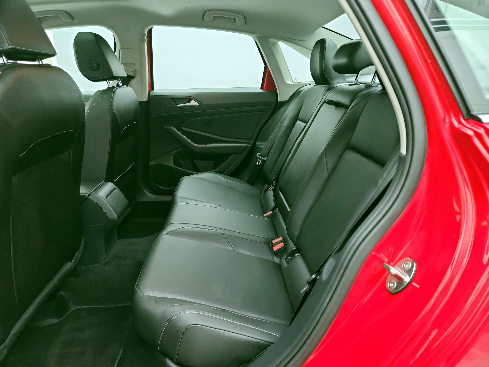 Thumbnail: 2019 Volkswagen Jetta - 20