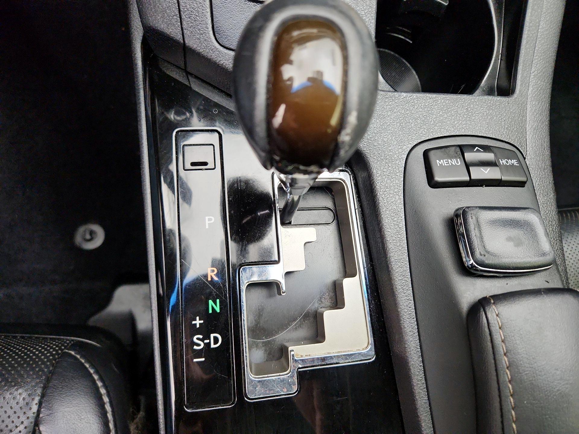 Thumbnail: 2015 Lexus ES - 17